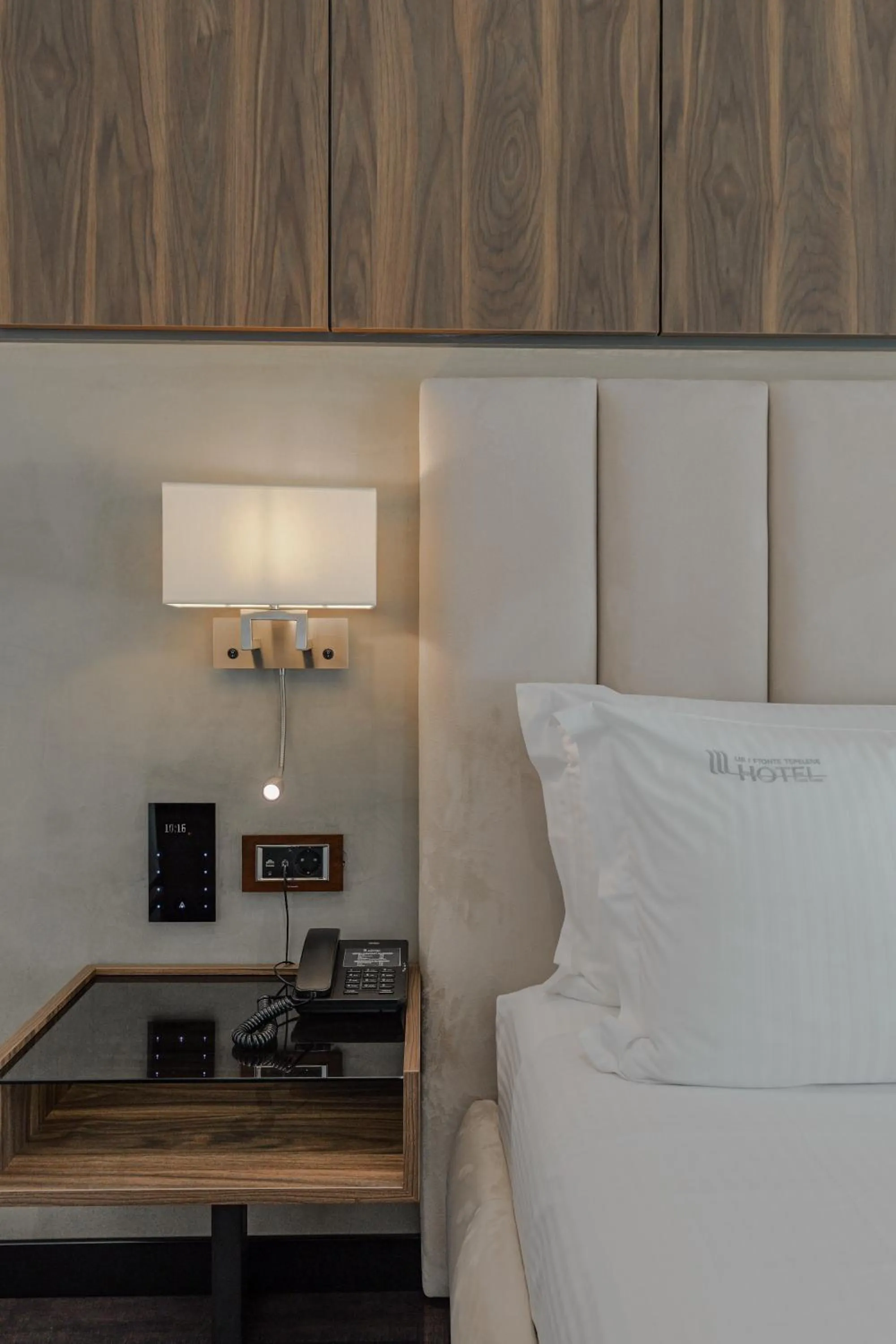 Bedroom, Bed in Hotel Uji Ftohte Tepelene