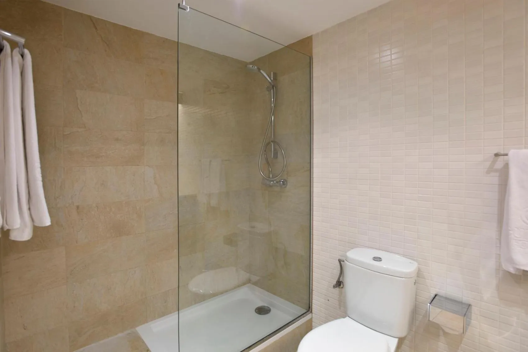 Bathroom in Guitart Grand Passage