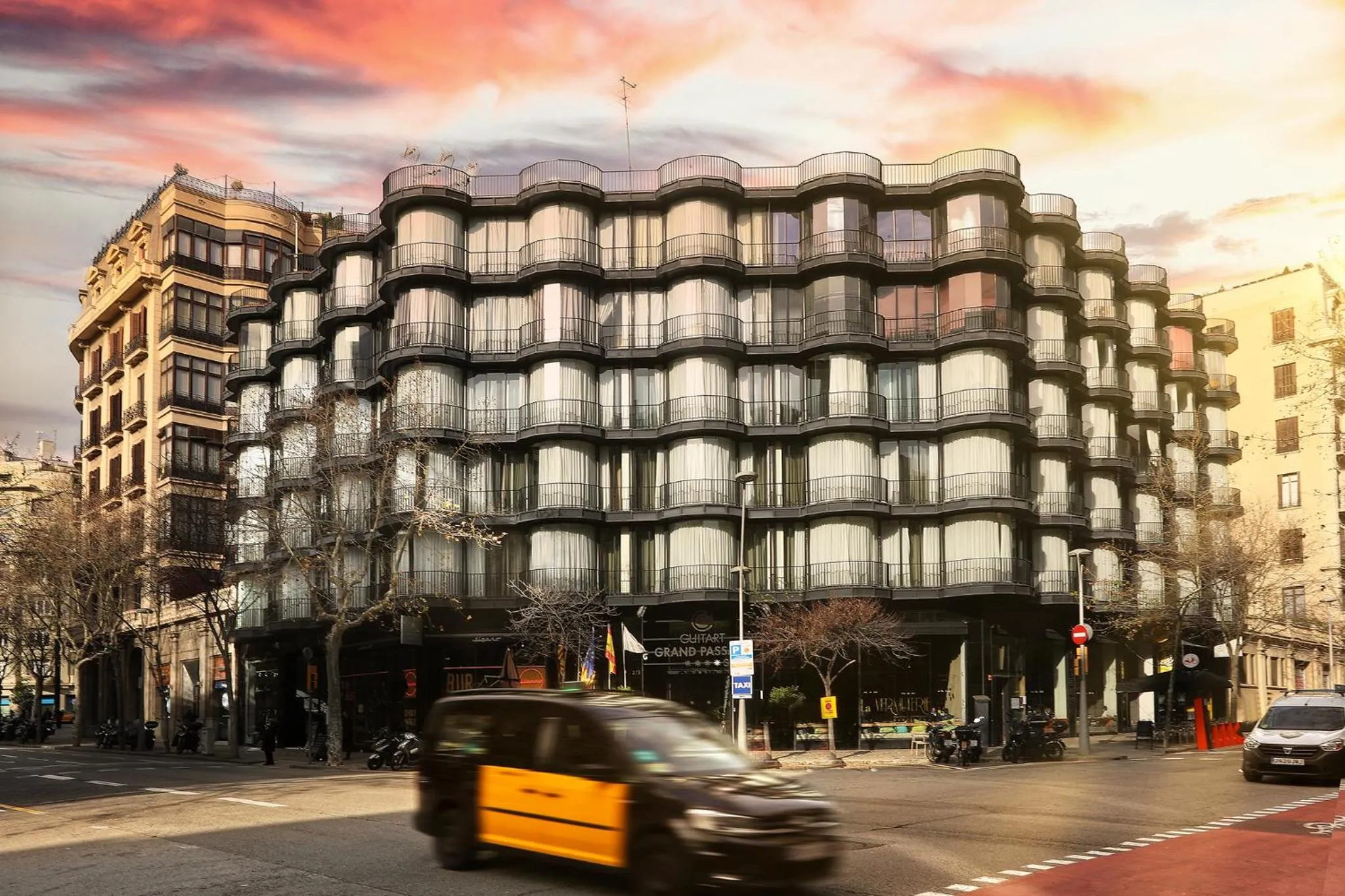 Property building in Guitart Grand Passage