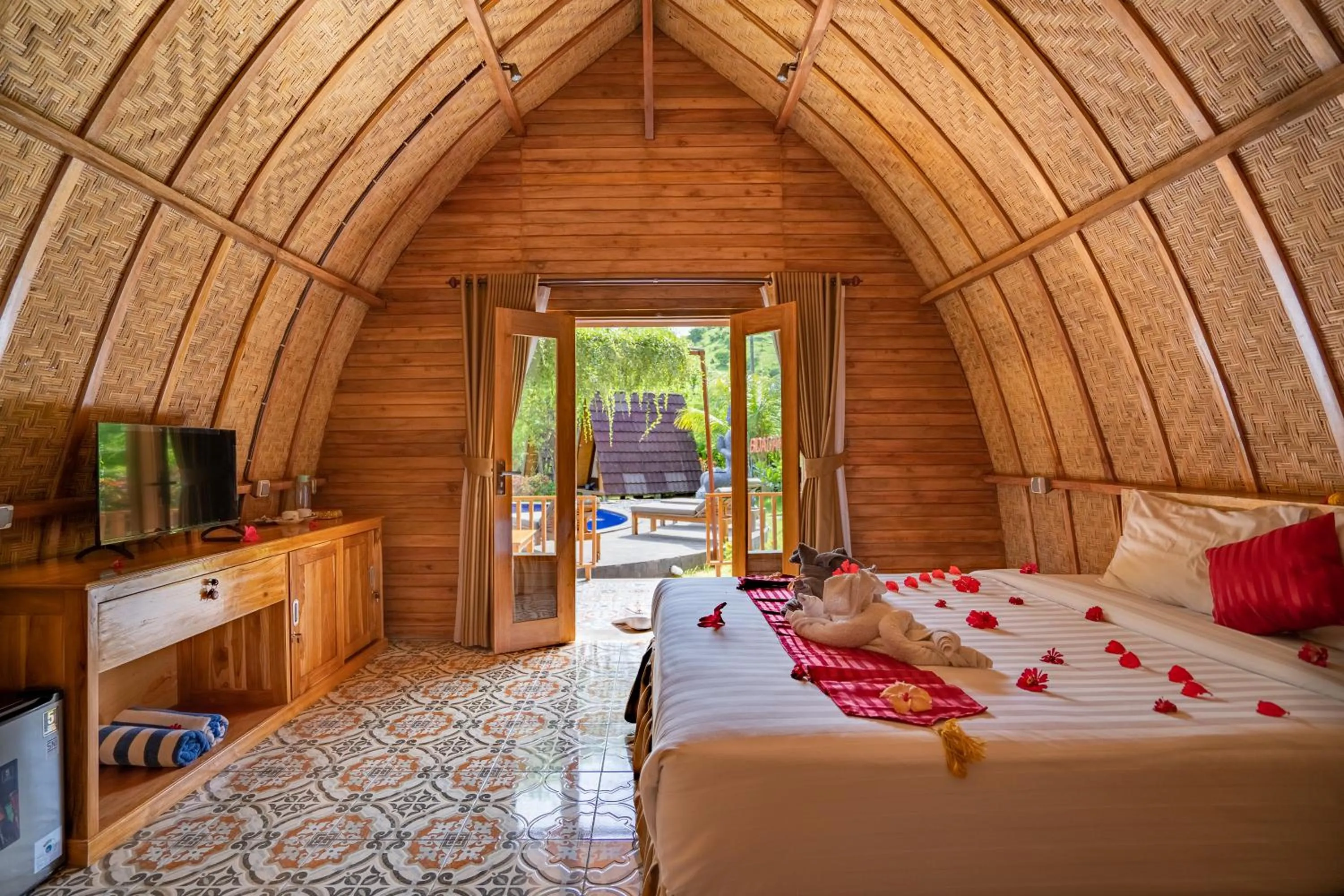 TV and multimedia, Bed in Taman Bidadari Eco Wellness