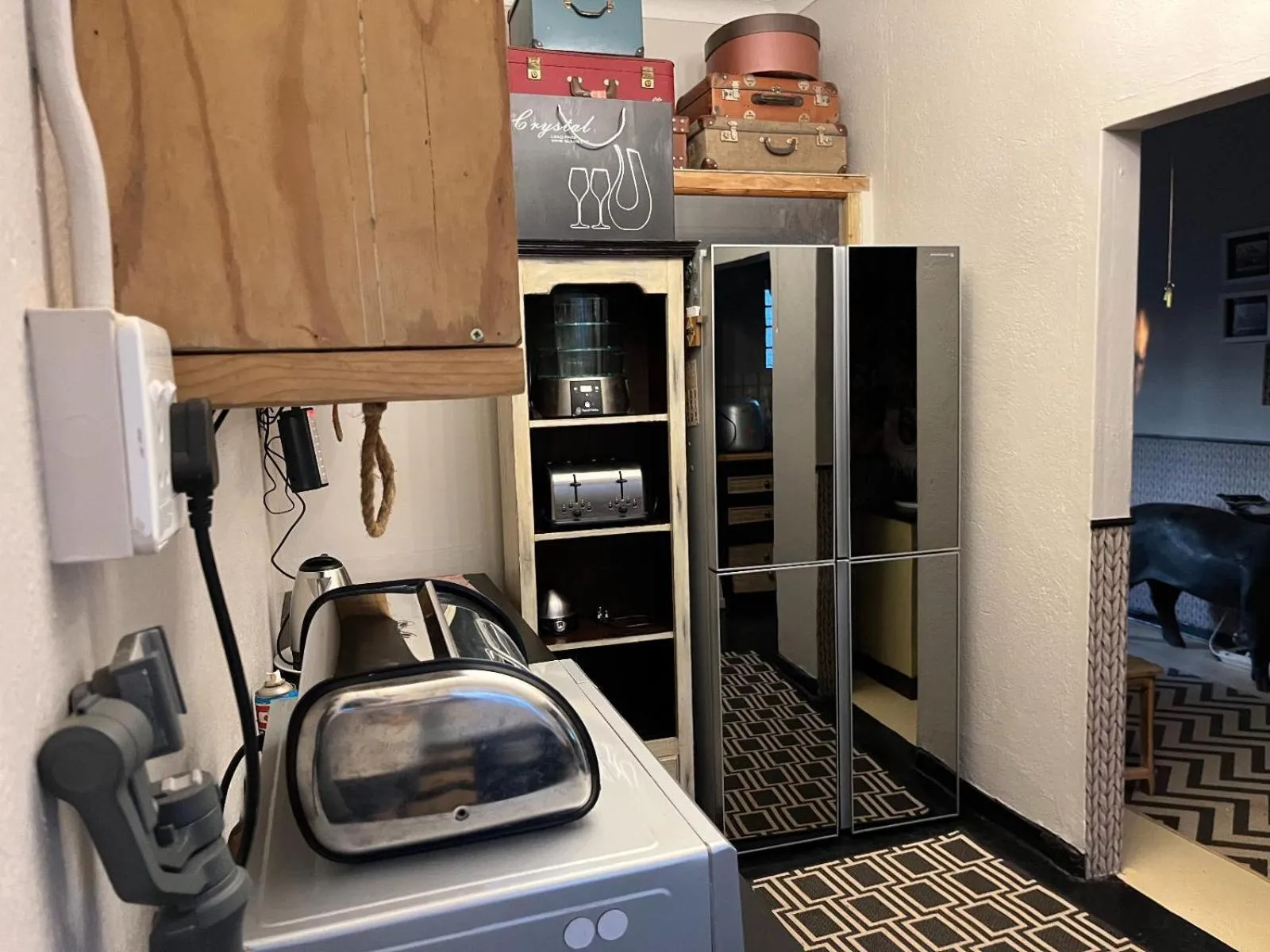 Kitchen or kitchenette in A Bird Cage Stay & Cottage