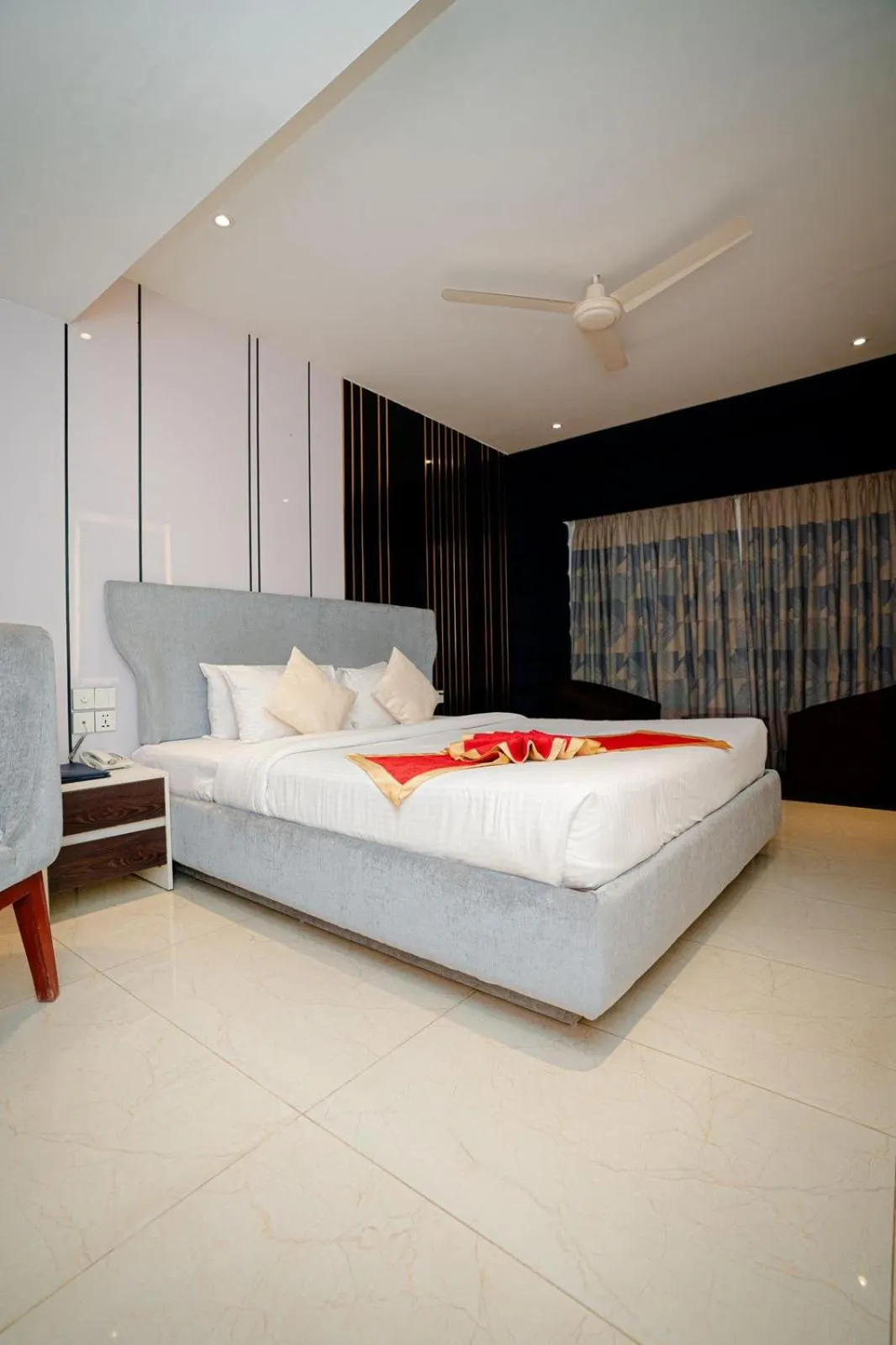 Bed in Royal Raj Hotel