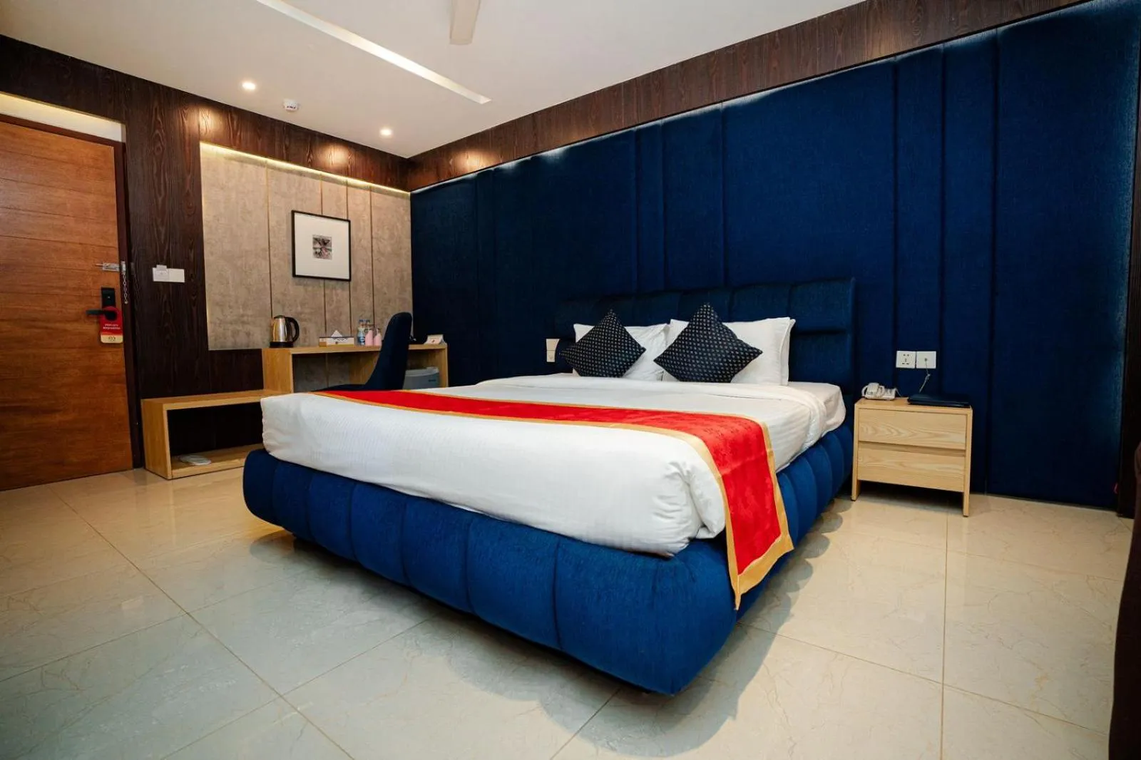 Bed in Royal Raj Hotel