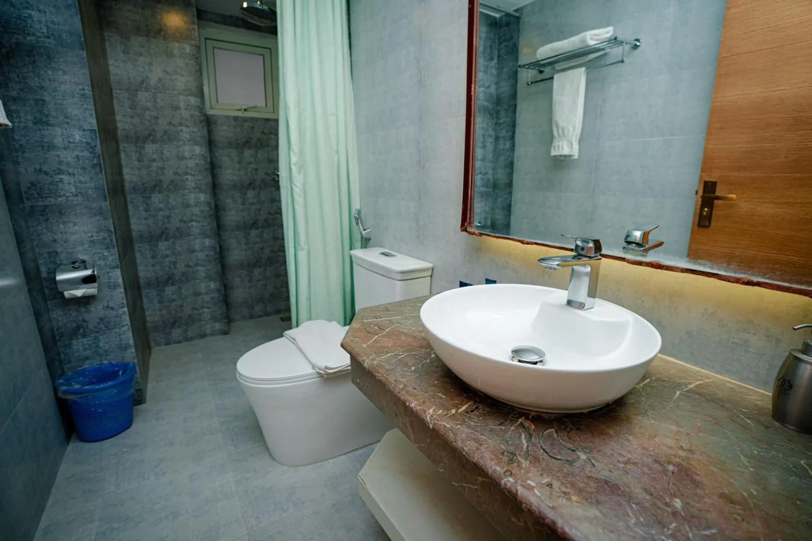 Shower in Royal Raj Hotel