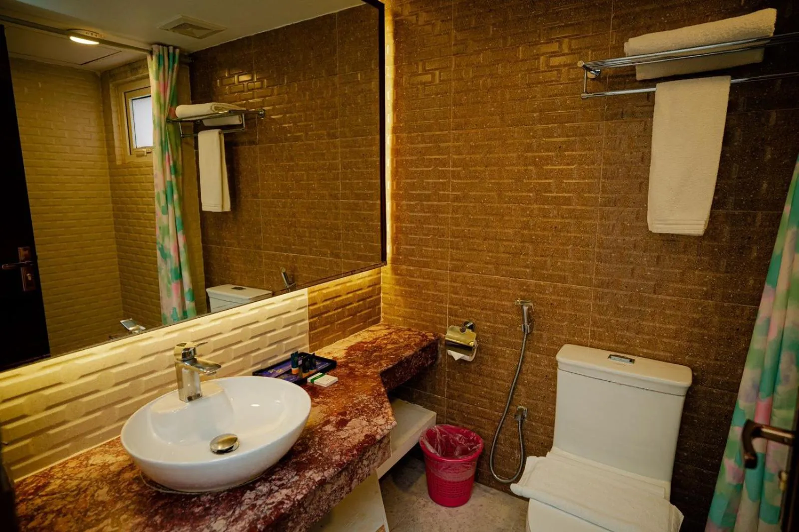 Shower in Royal Raj Hotel