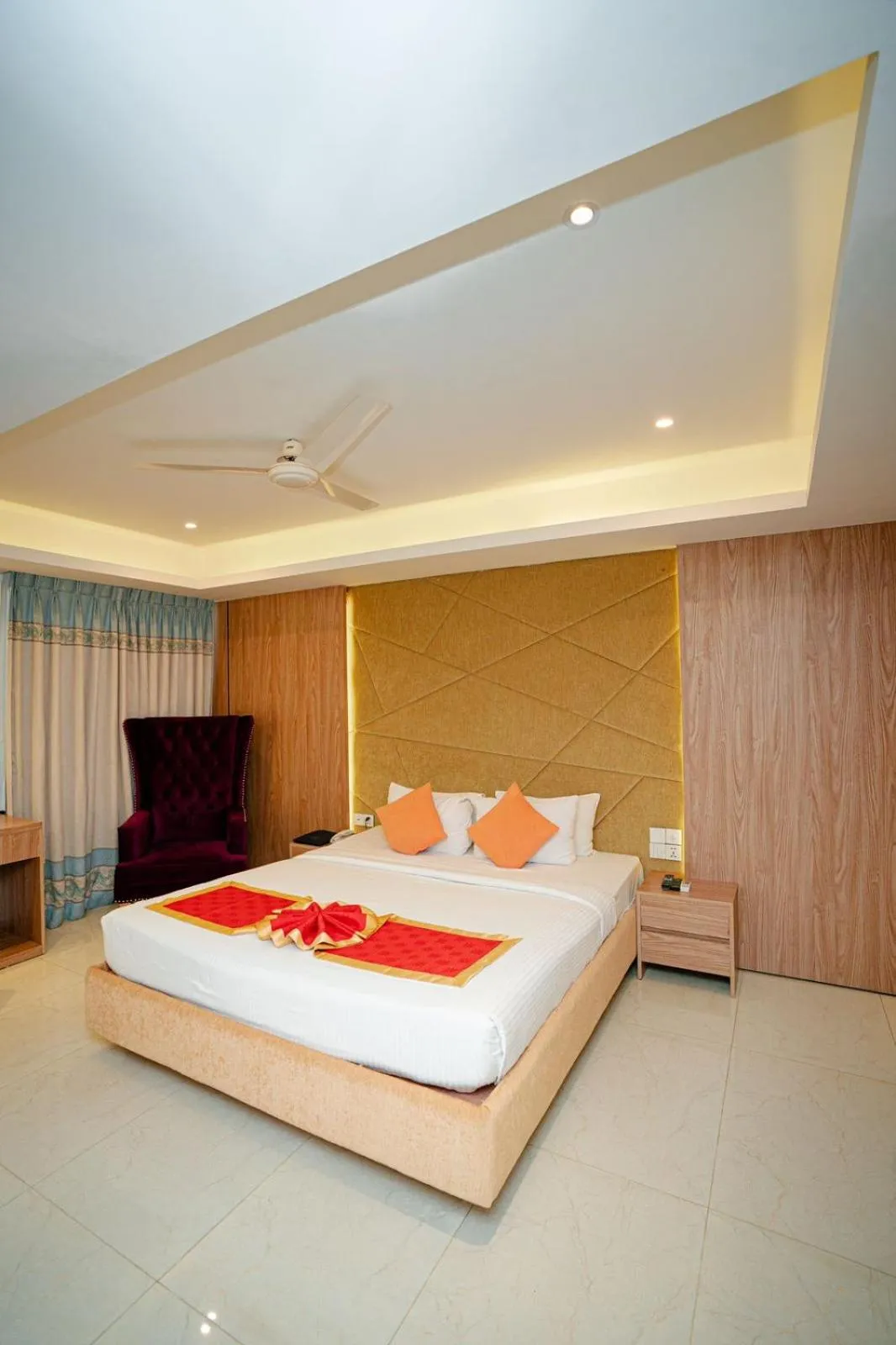 Bed in Royal Raj Hotel