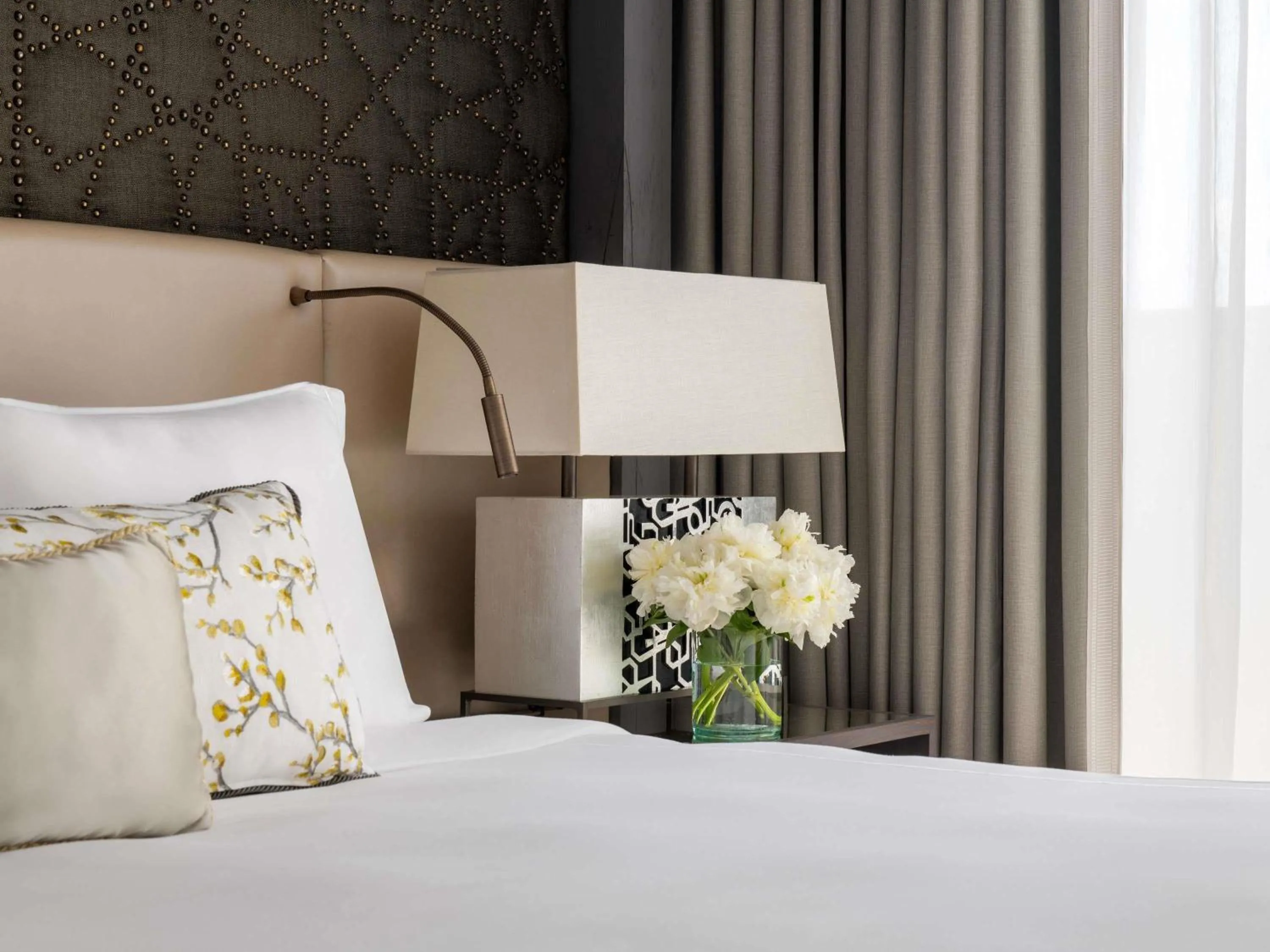 Bedroom, Bed in Fairmont Tazi Palace Tangier