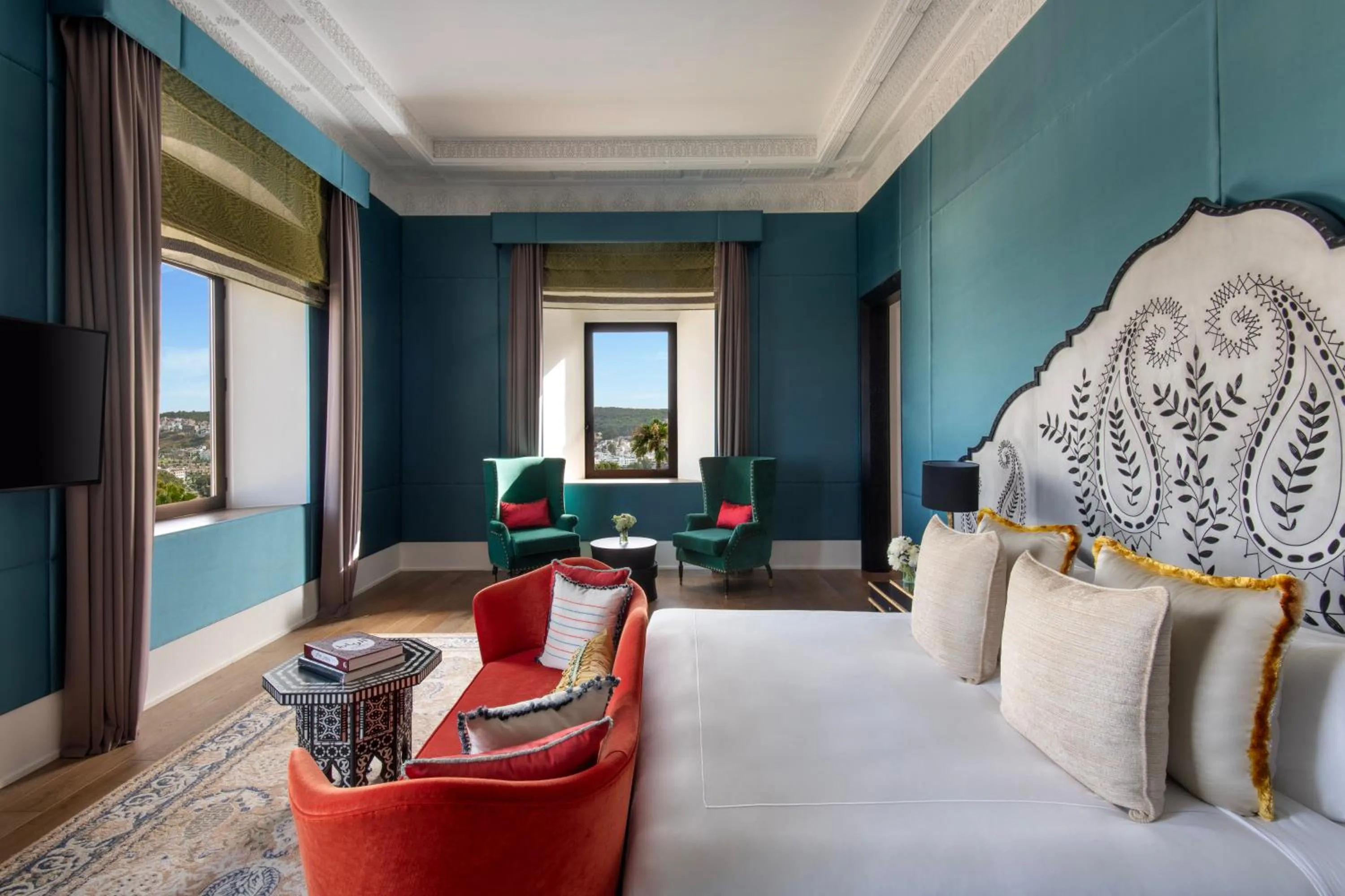 Photo of the whole room, Bed in Fairmont Tazi Palace Tangier