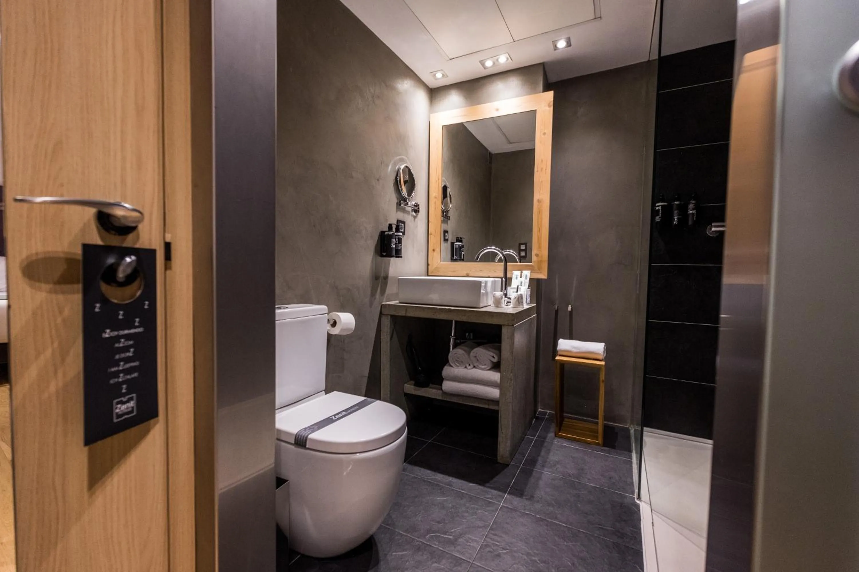 Bathroom in Zenit Abeba