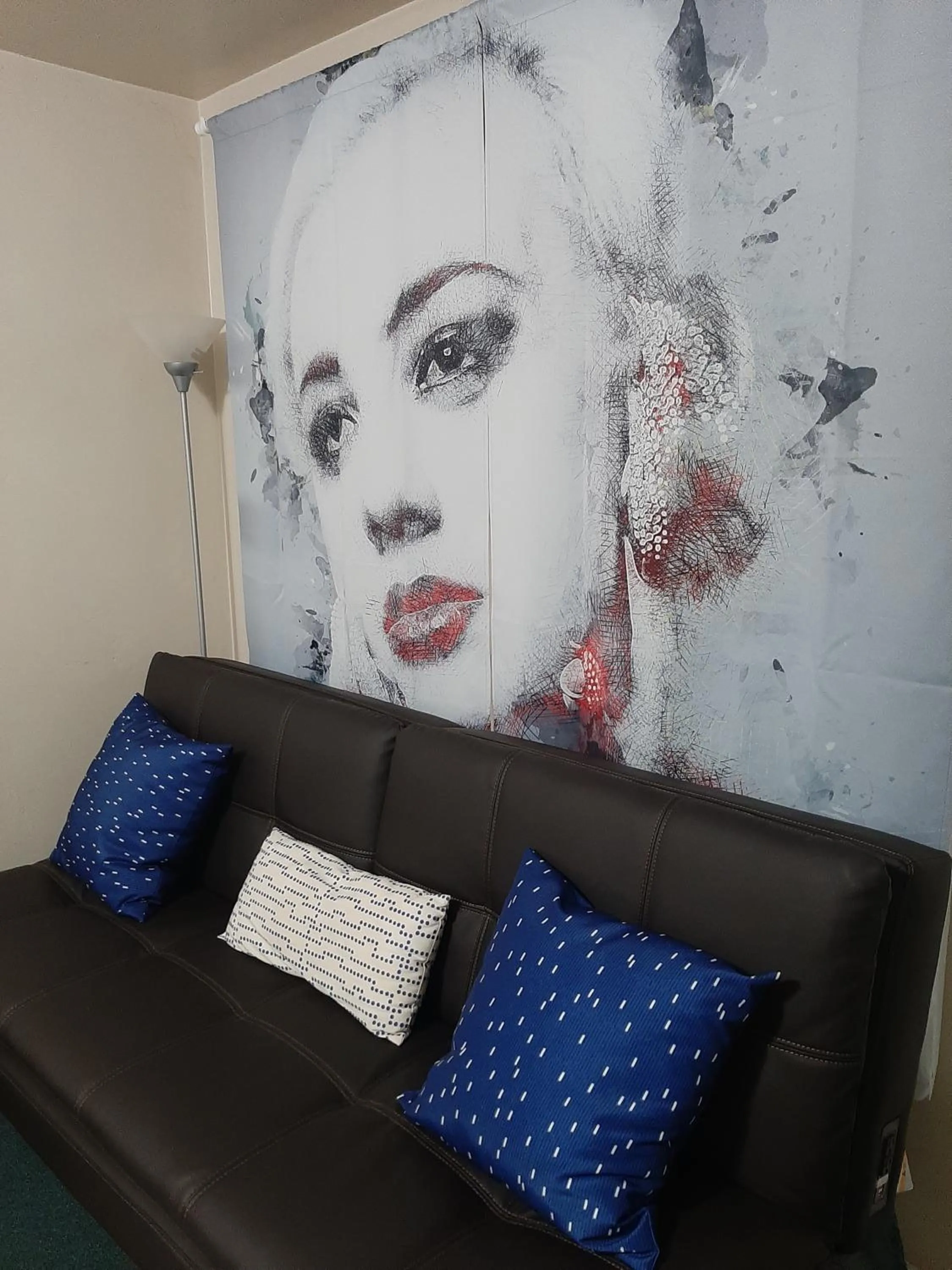 Decorative detail in THE NEW STAR MOTEL - 1950s Extended-Stay Lodging and Retreat Center