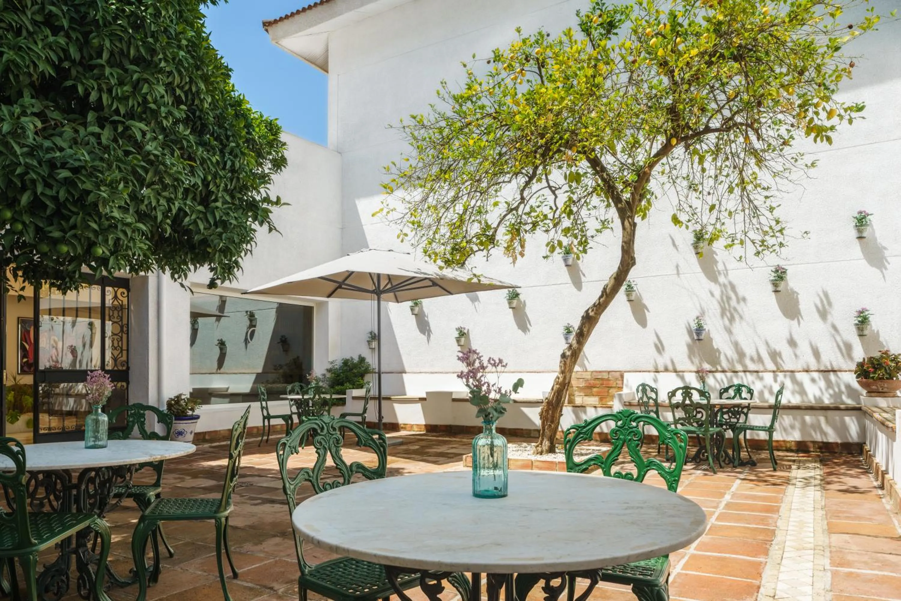 Patio in Crisol Jardines de Córdoba