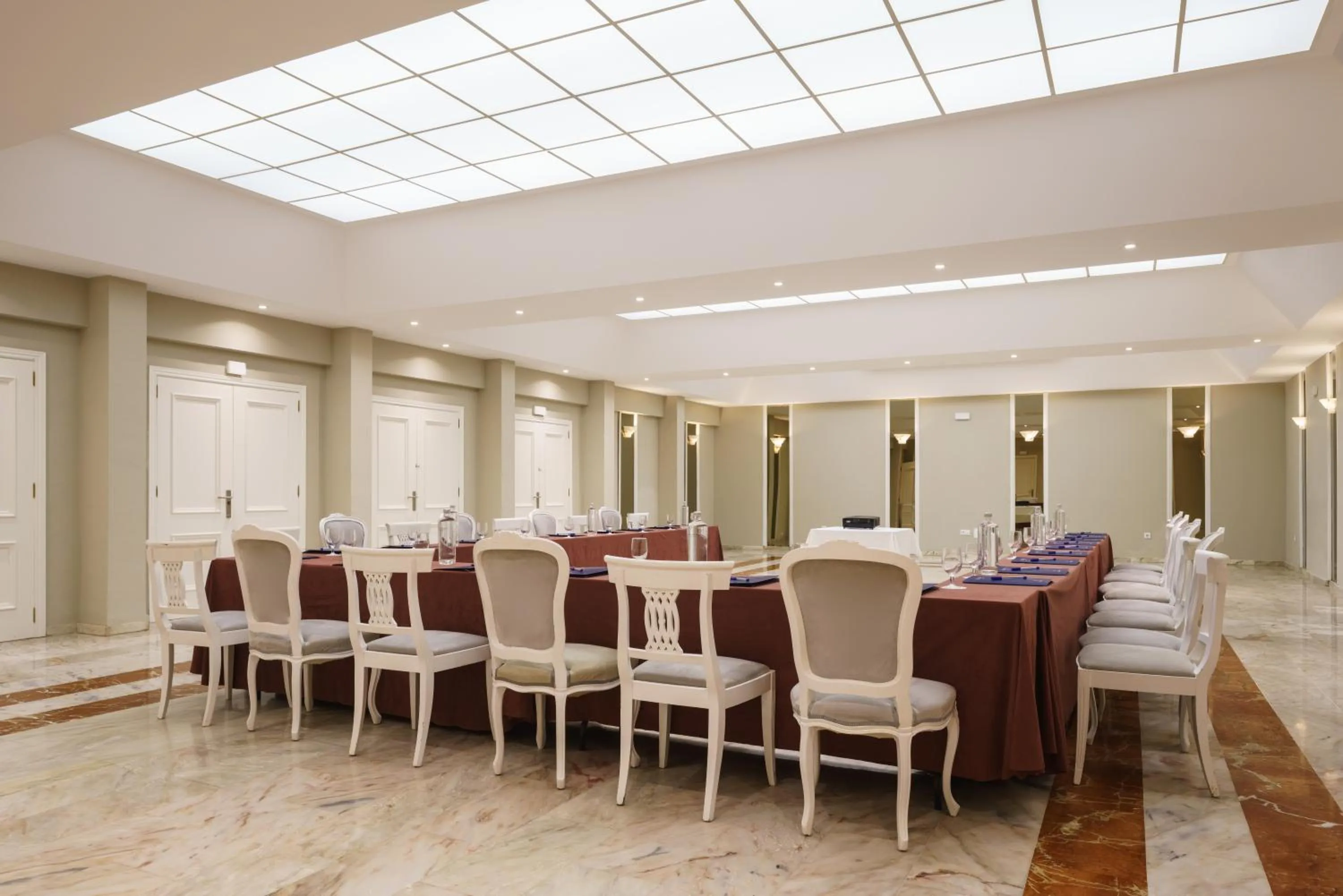 Meeting/conference room in Crisol Jardines de Córdoba