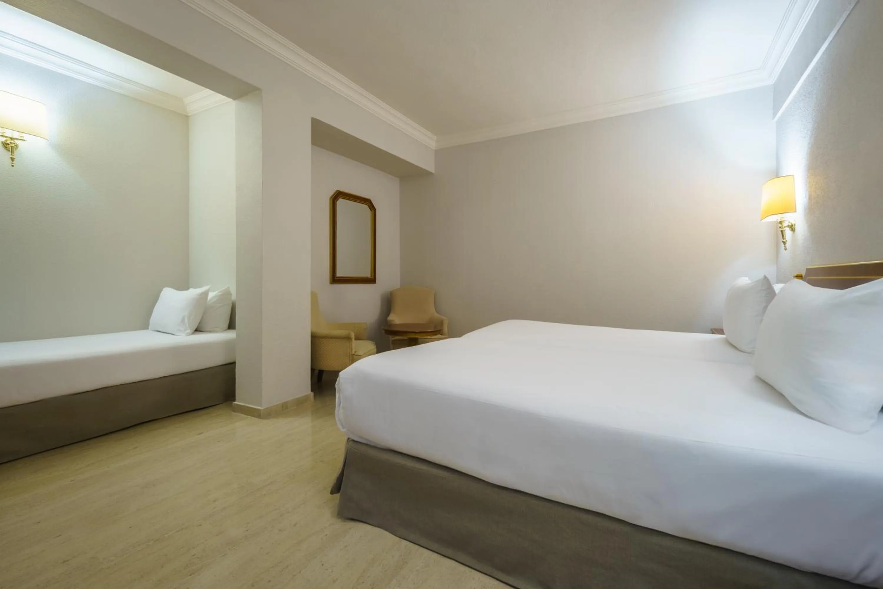 Bed in Crisol Jardines de Córdoba