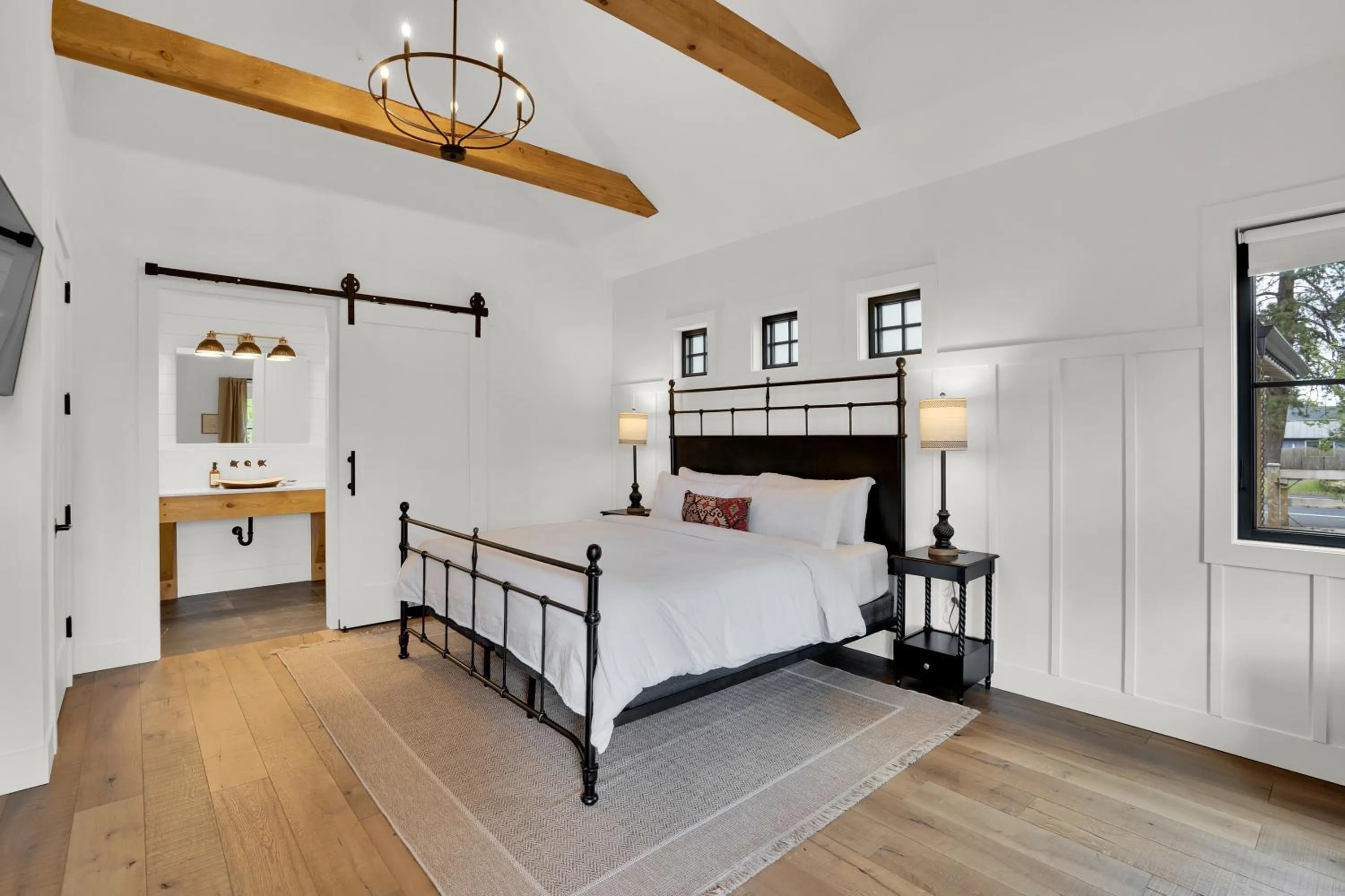 Bedroom, Bed in The Scout Boutique Cottages