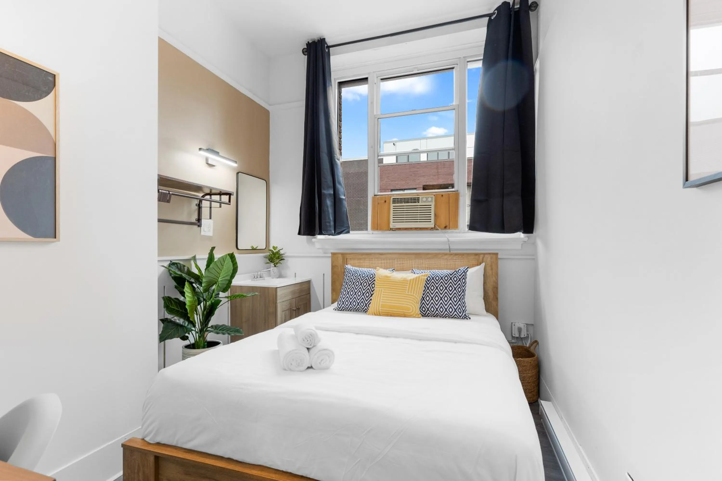 Bed in Le Sand & Stone Hotel