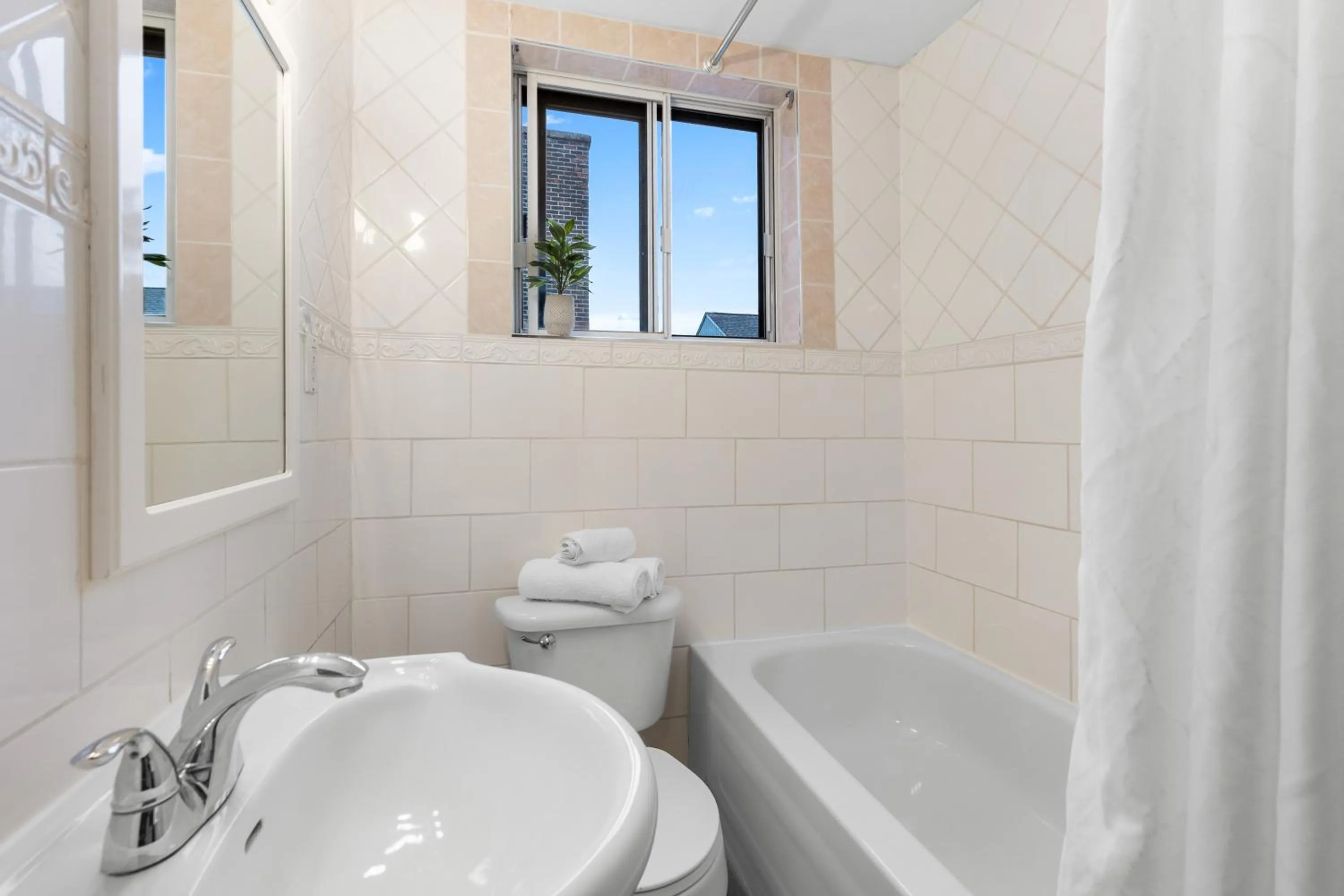 Bathroom in Le Sand & Stone Hotel