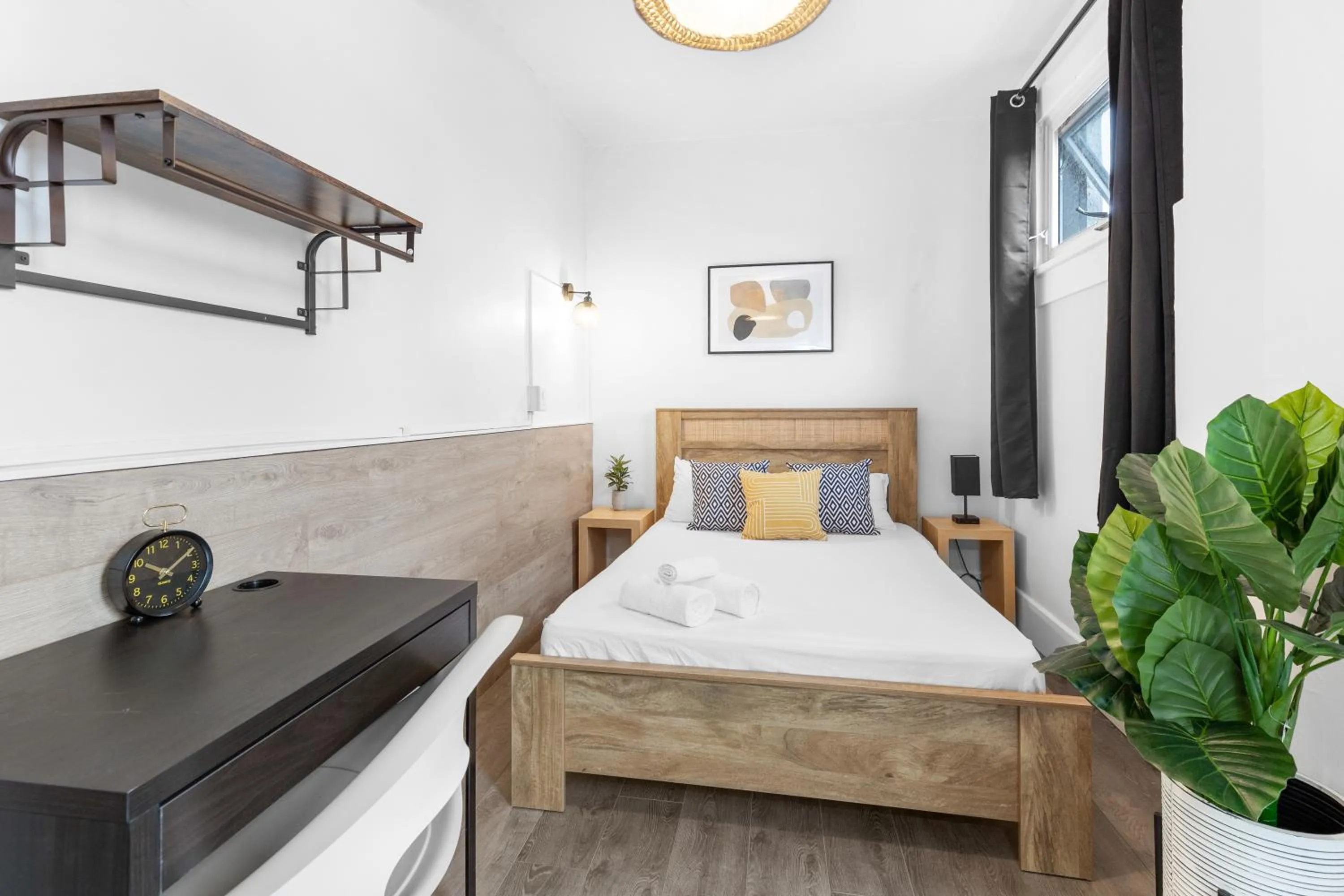 Bed in Le Sand & Stone Hotel