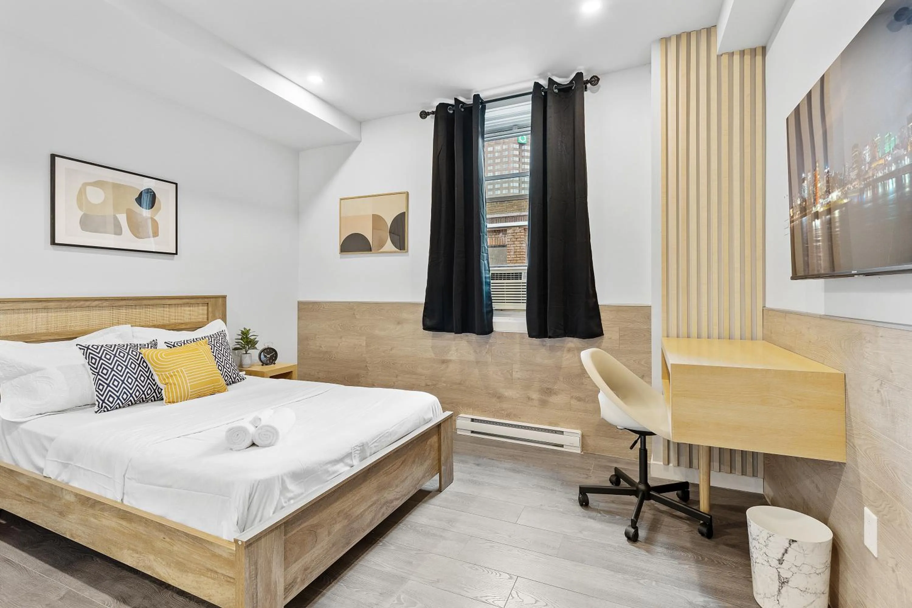 Bed in Le Sand & Stone Hotel