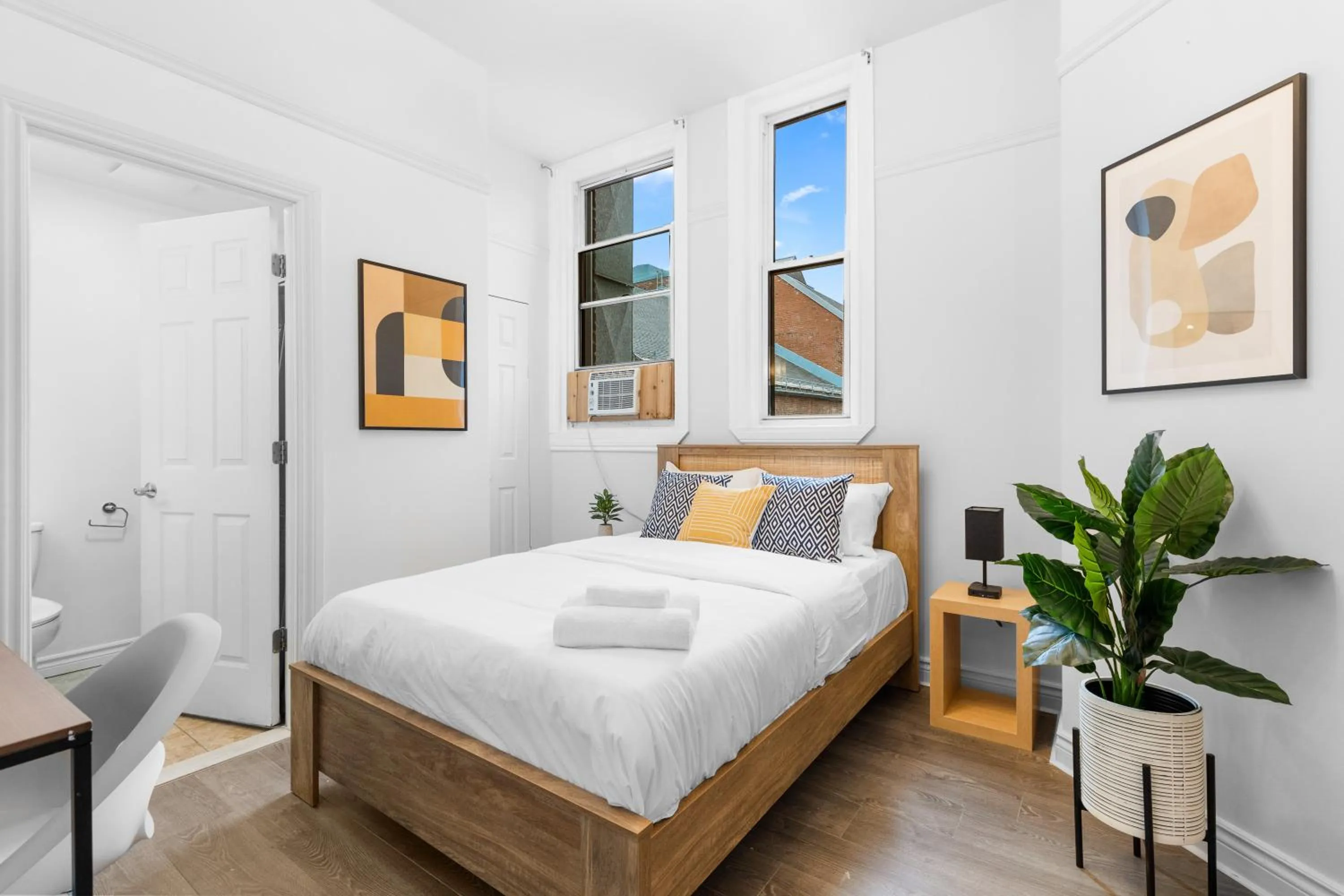 Bed in Le Sand & Stone Hotel