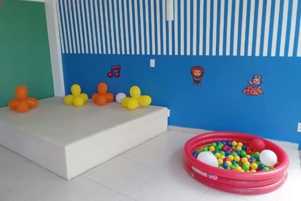 children in Palm Village Acqua