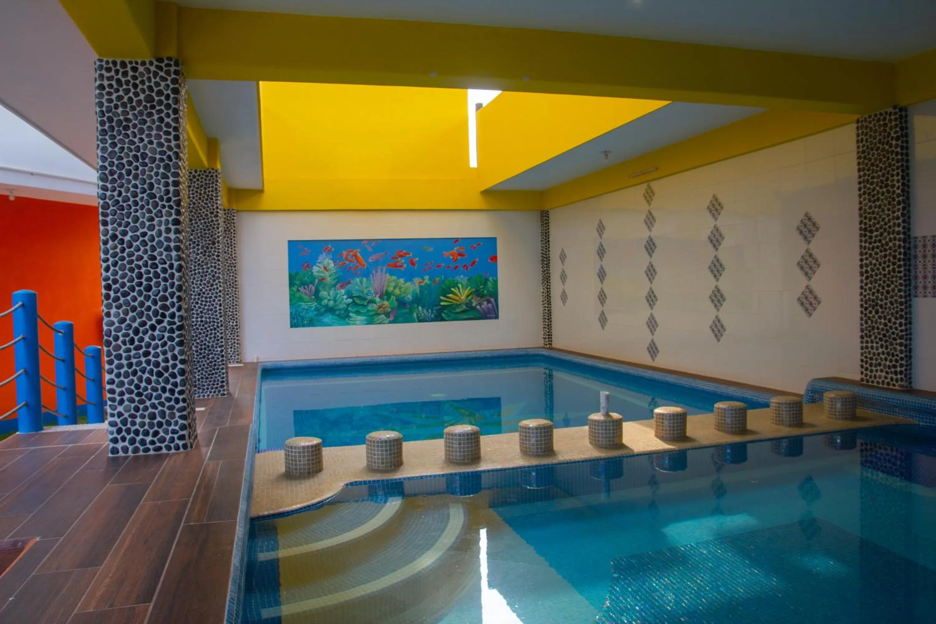 Pool view in Hotel Happy Beach