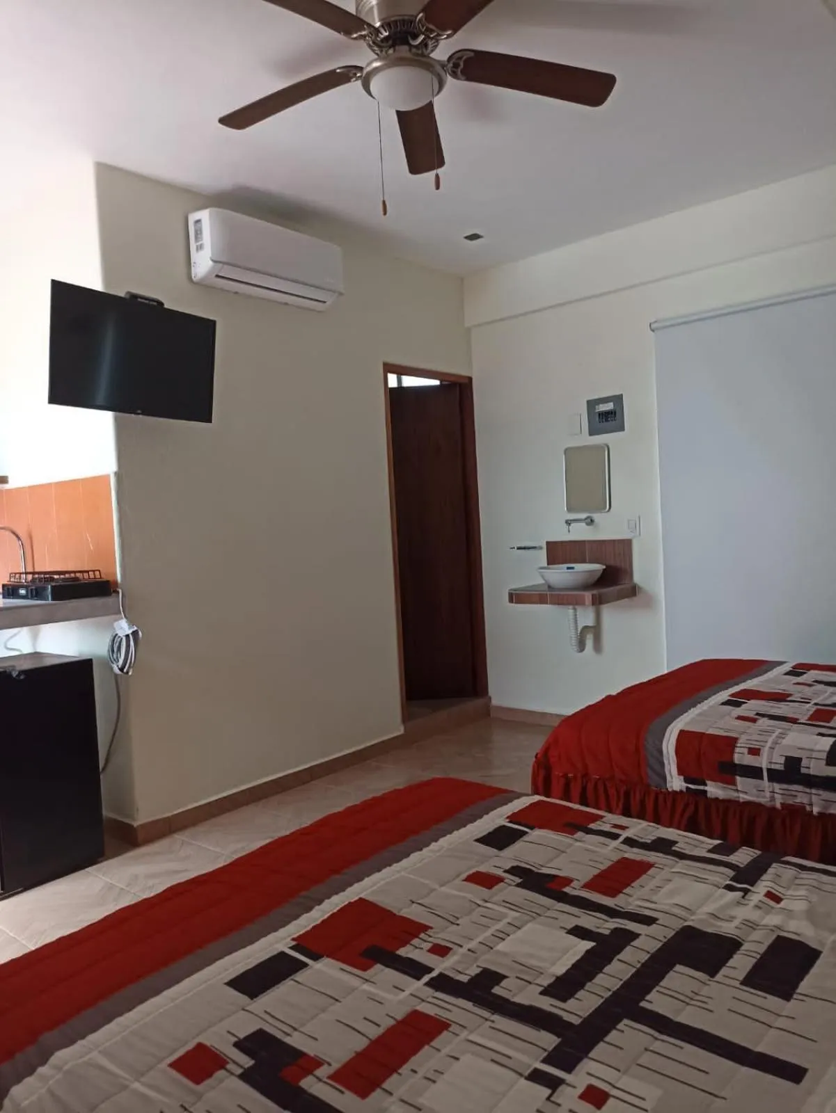 Bed in Hotel Happy Beach