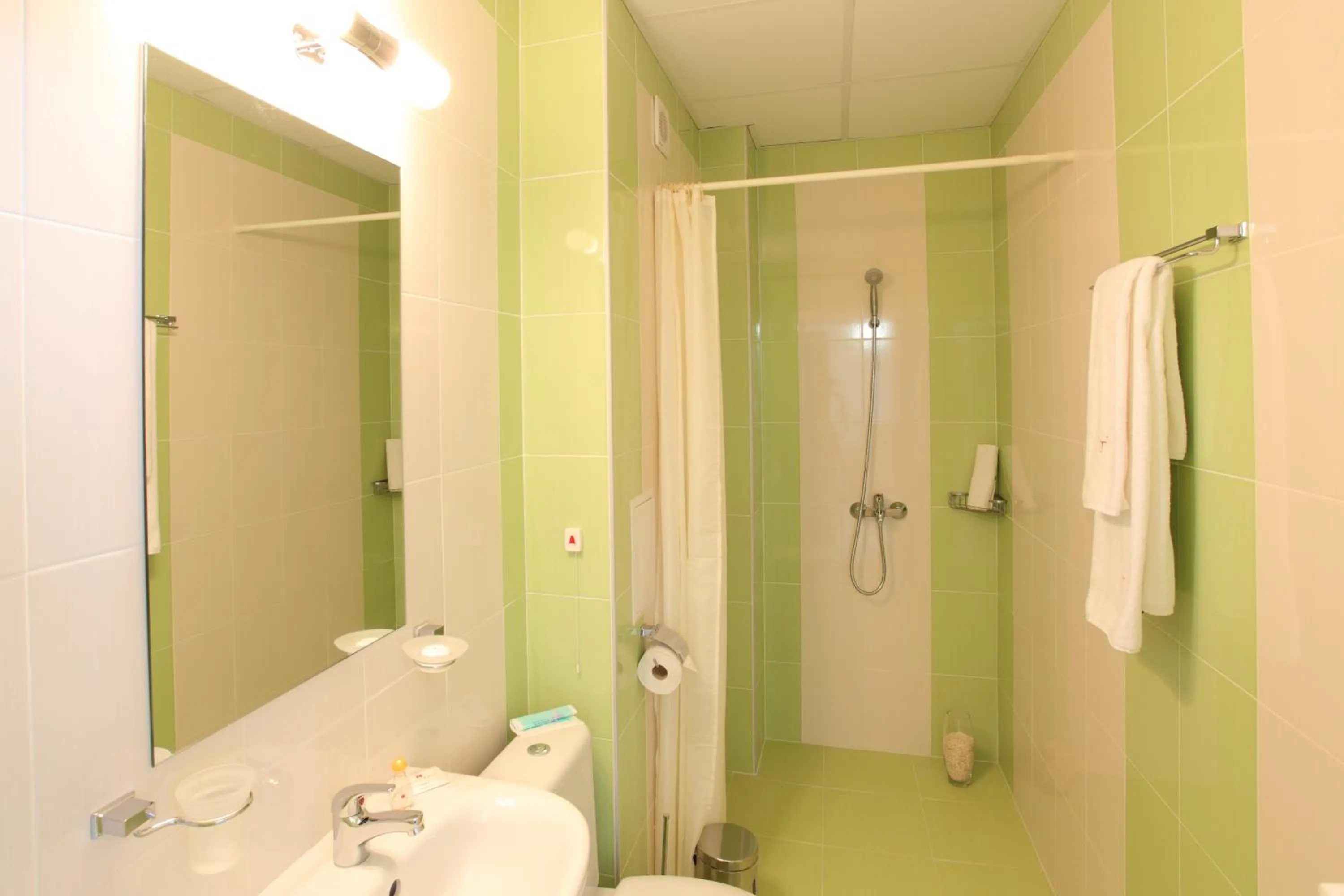 Bathroom in Teodora Palace Hotel