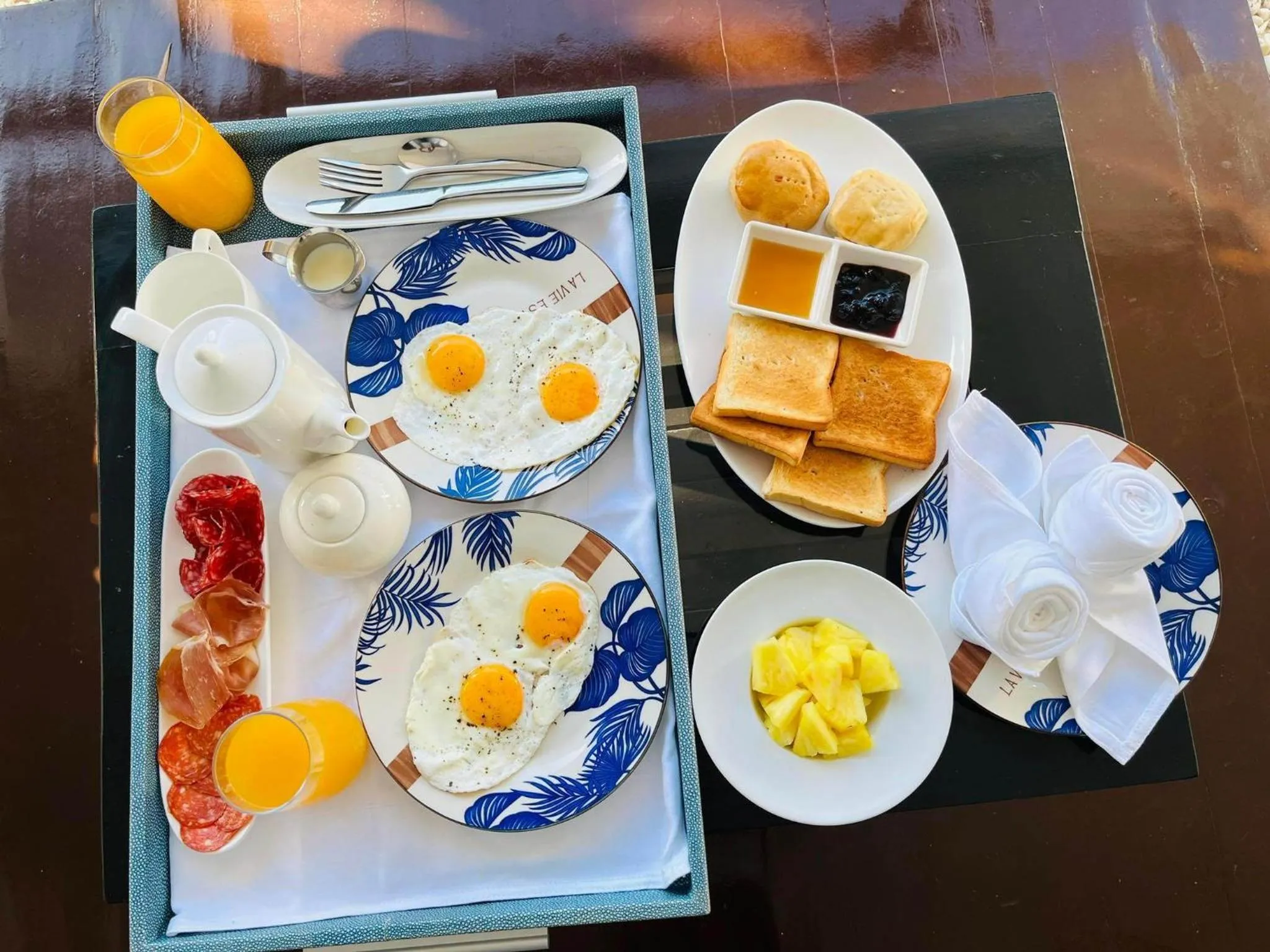 Breakfast in Carpe Diem Villas & Resort Dive & Stay resort