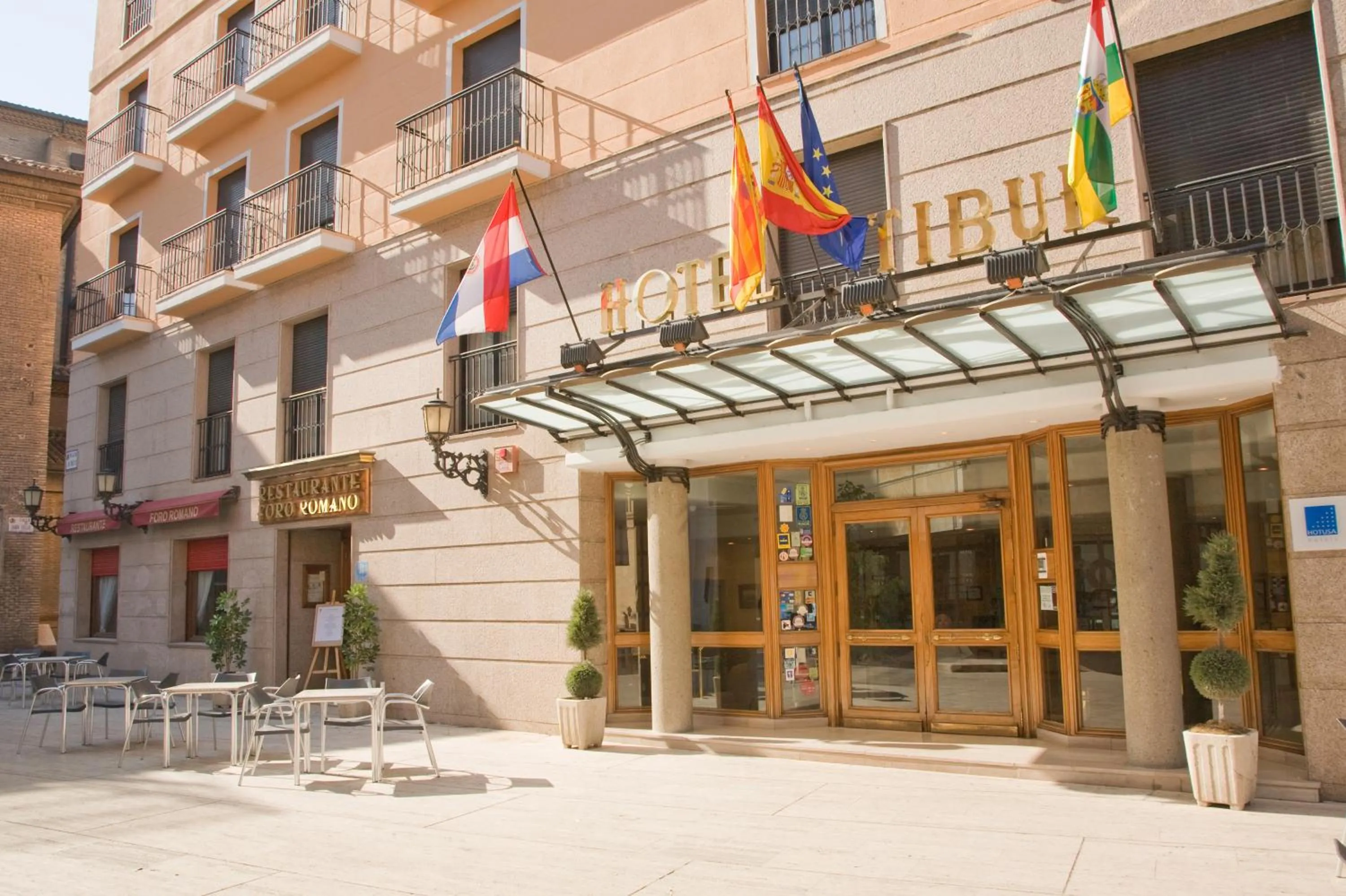 Facade/entrance in Hotel Tibur