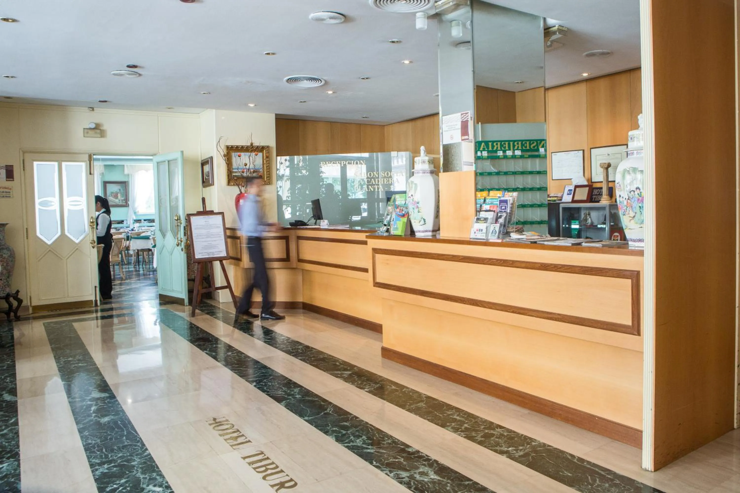 Lobby or reception in Hotel Tibur