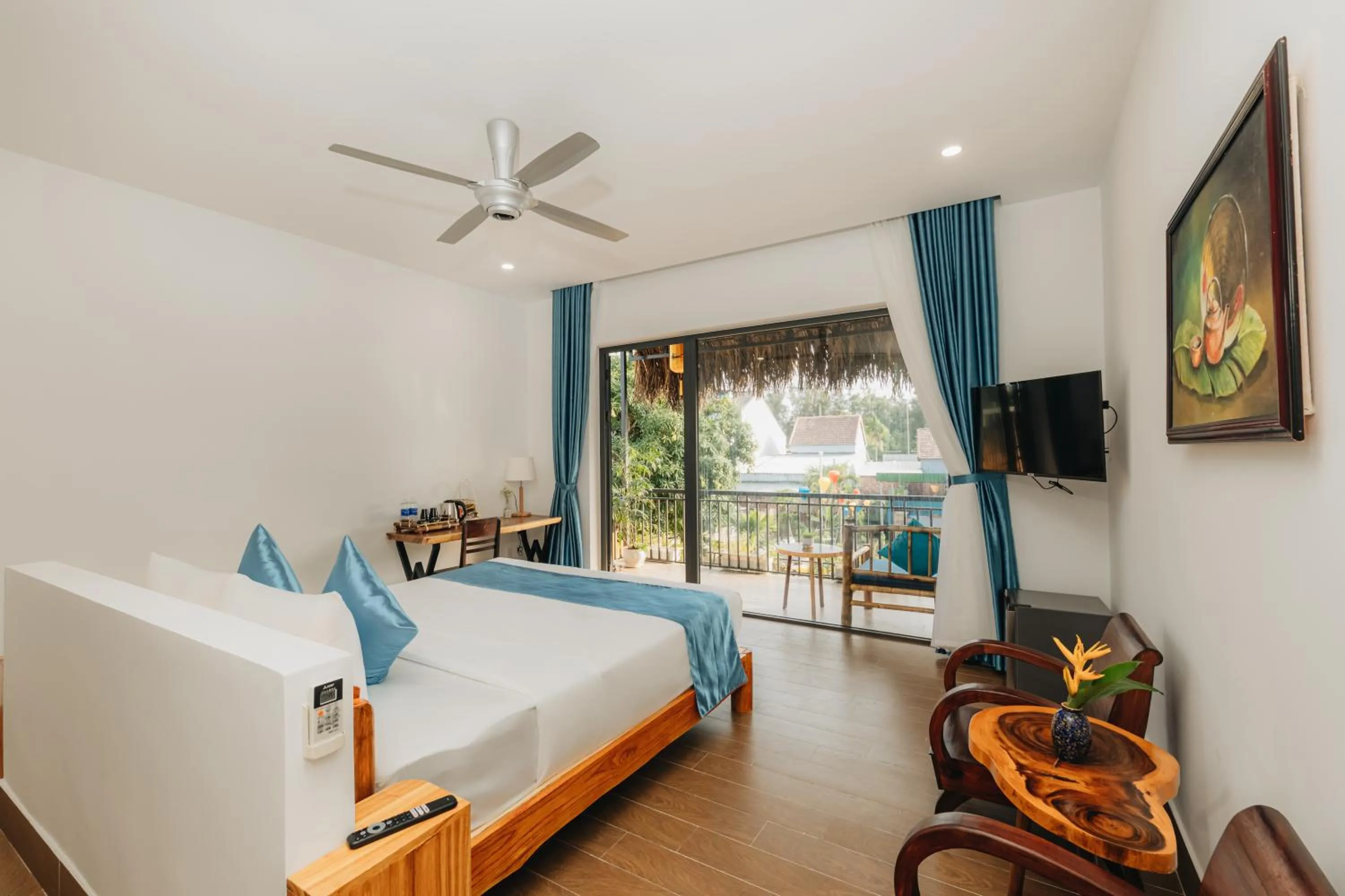 TV and multimedia, Bed in Ngoc An Bang Villa