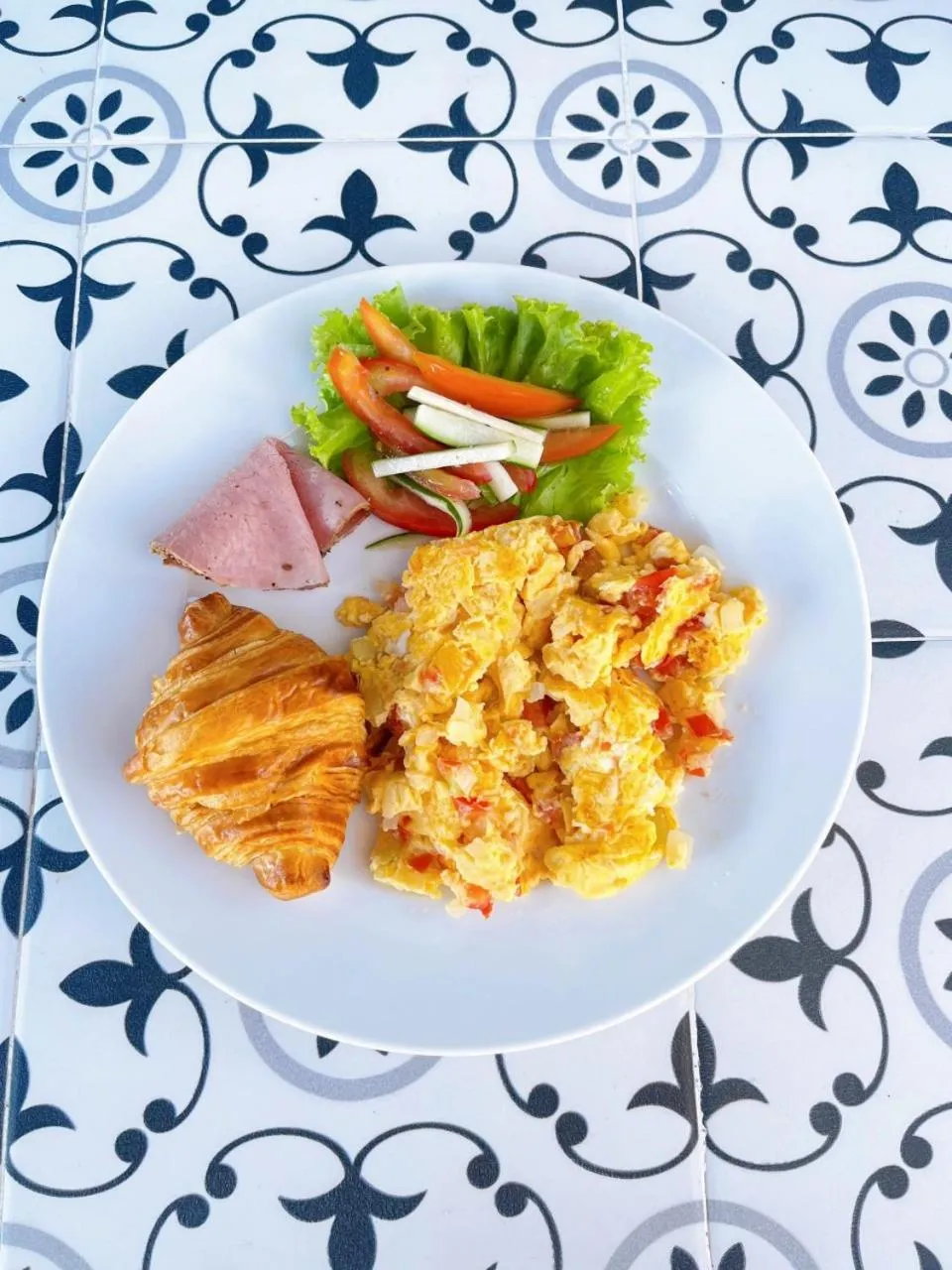 Breakfast in Ngoc An Bang Villa