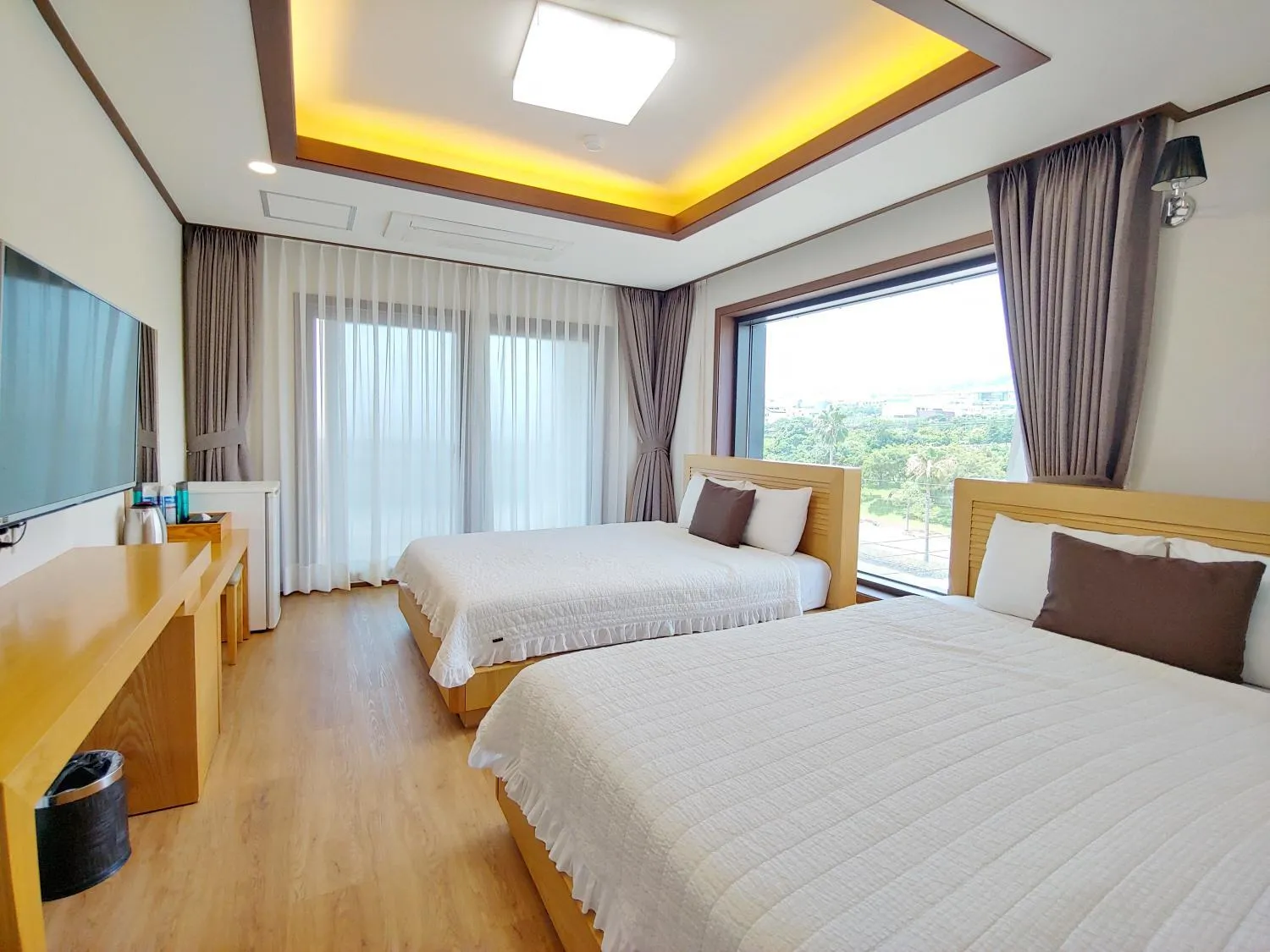 Bed in Fellisia Hotel