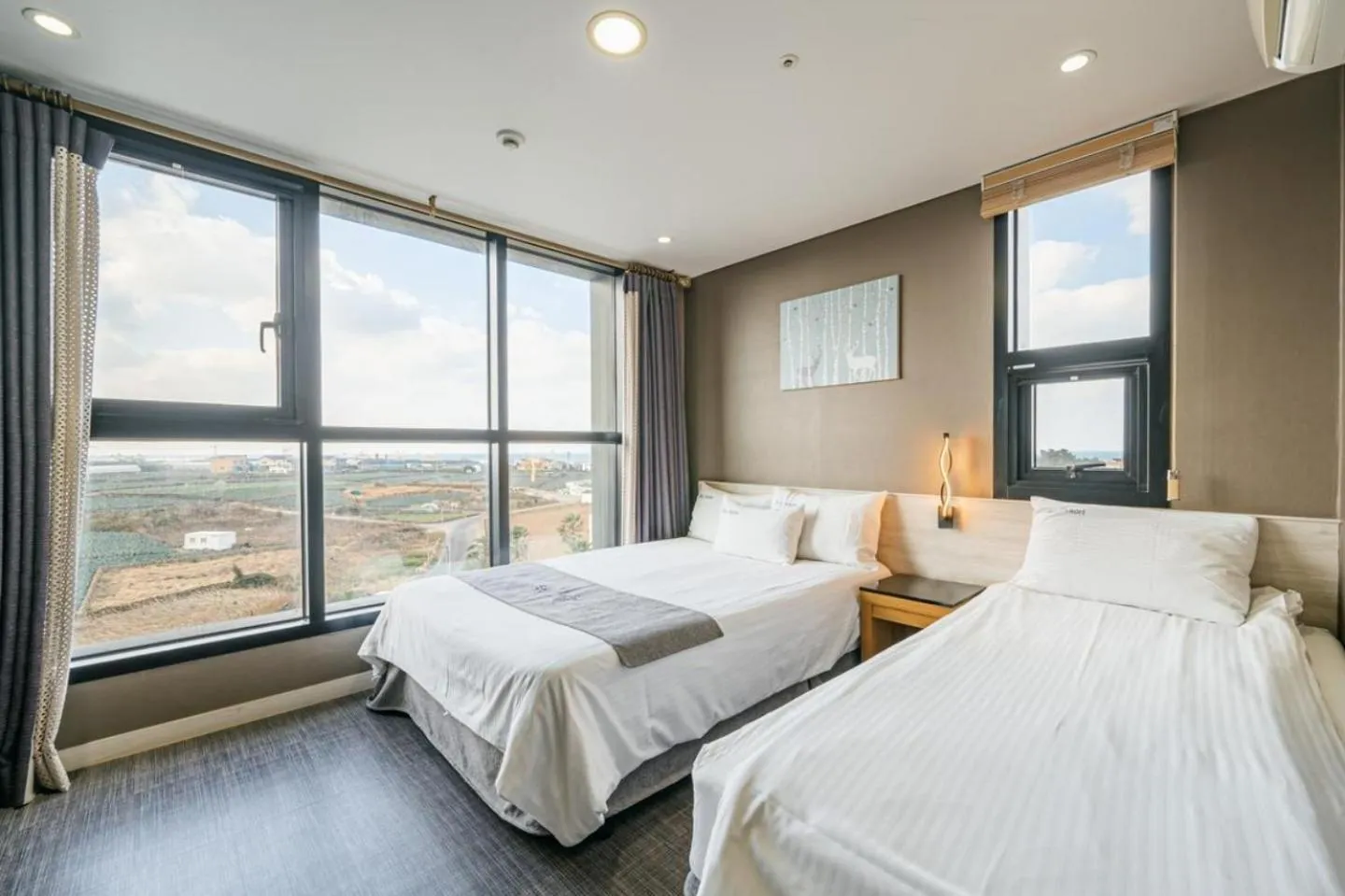 Bed in jeju skyhotel