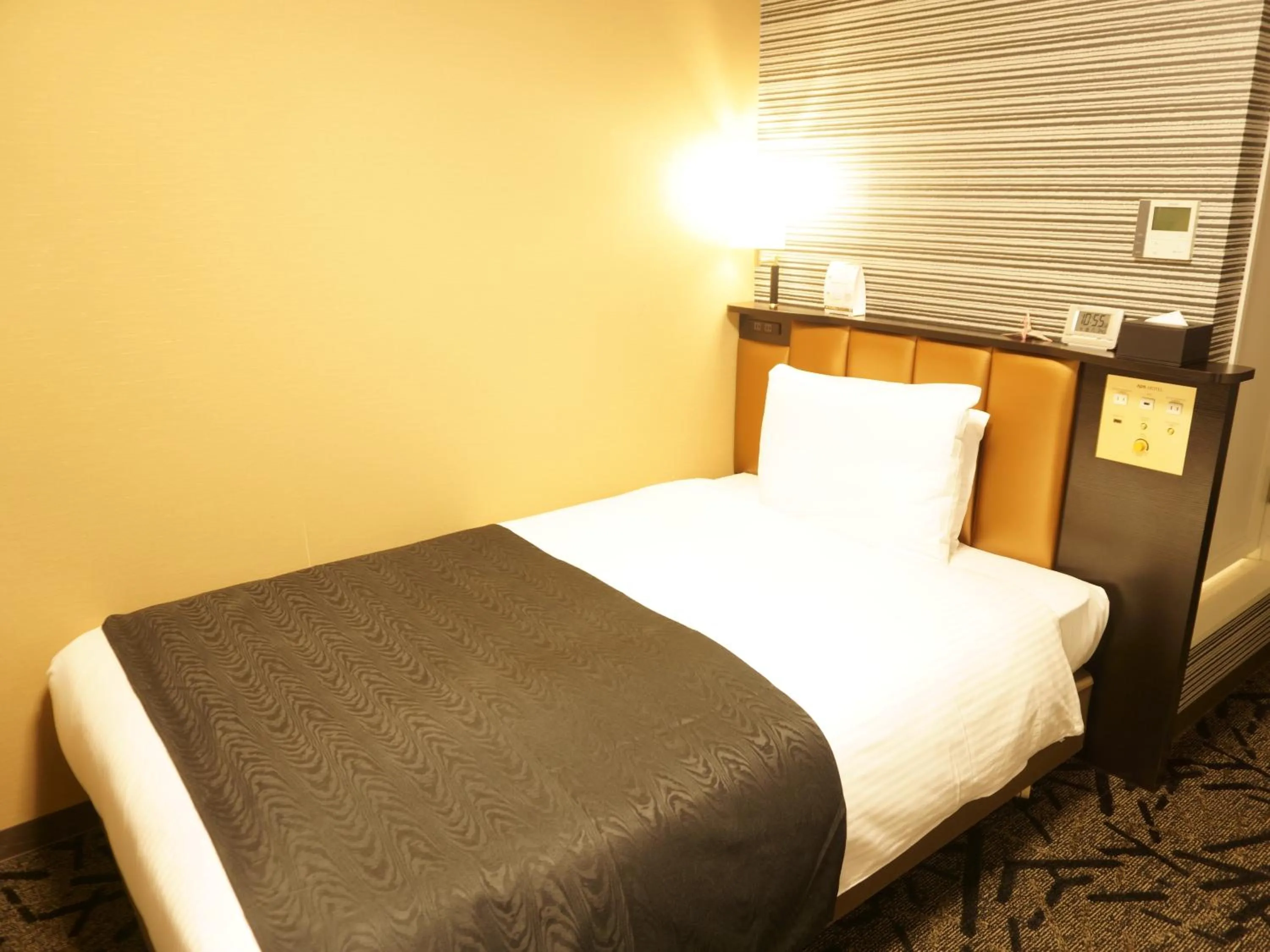 Photo of the whole room, Bed in APA Hotel Saitama Yatsuka Ekimae