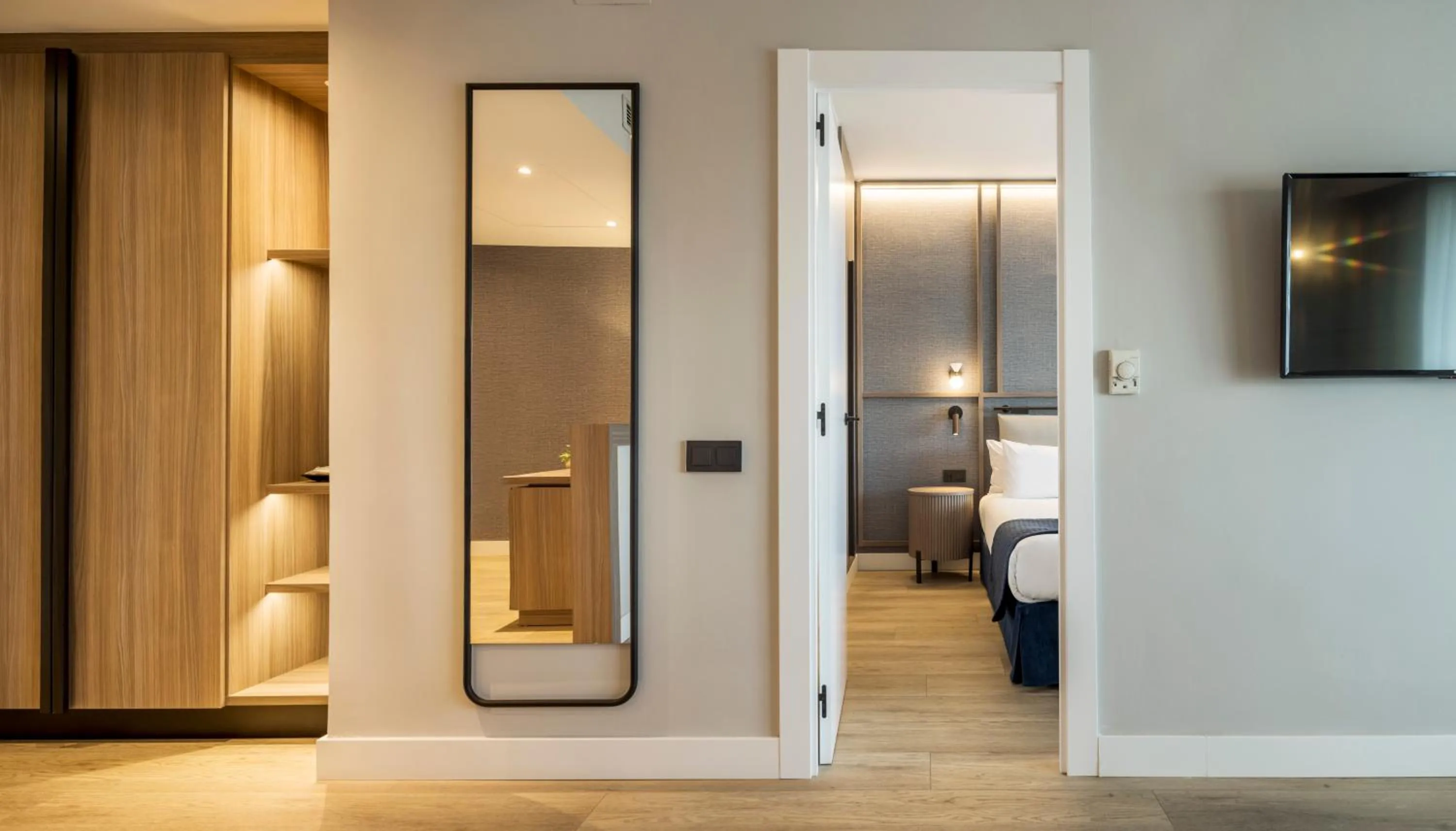 Bedroom, Bed in Ilunion Romareda