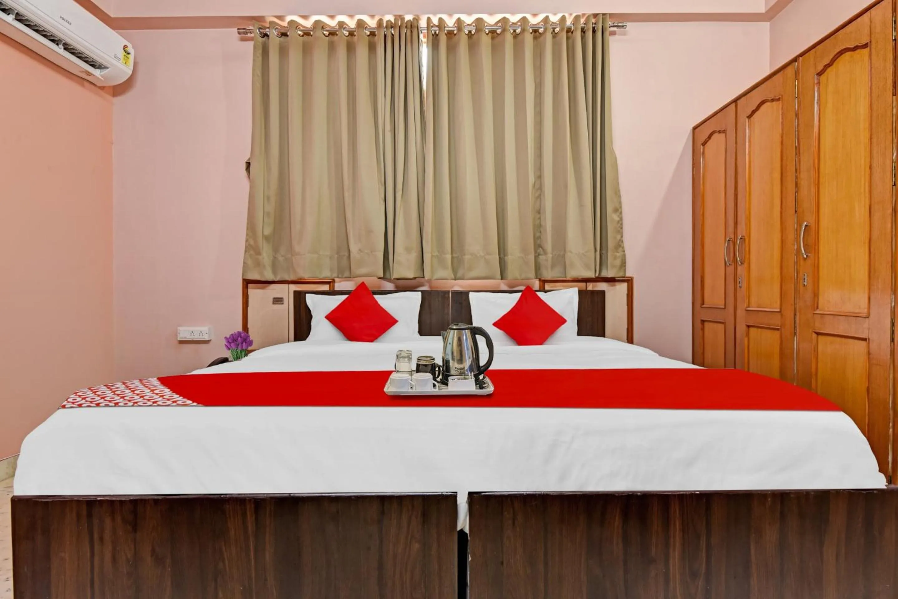 Bedroom in Hotel O Regal Stay