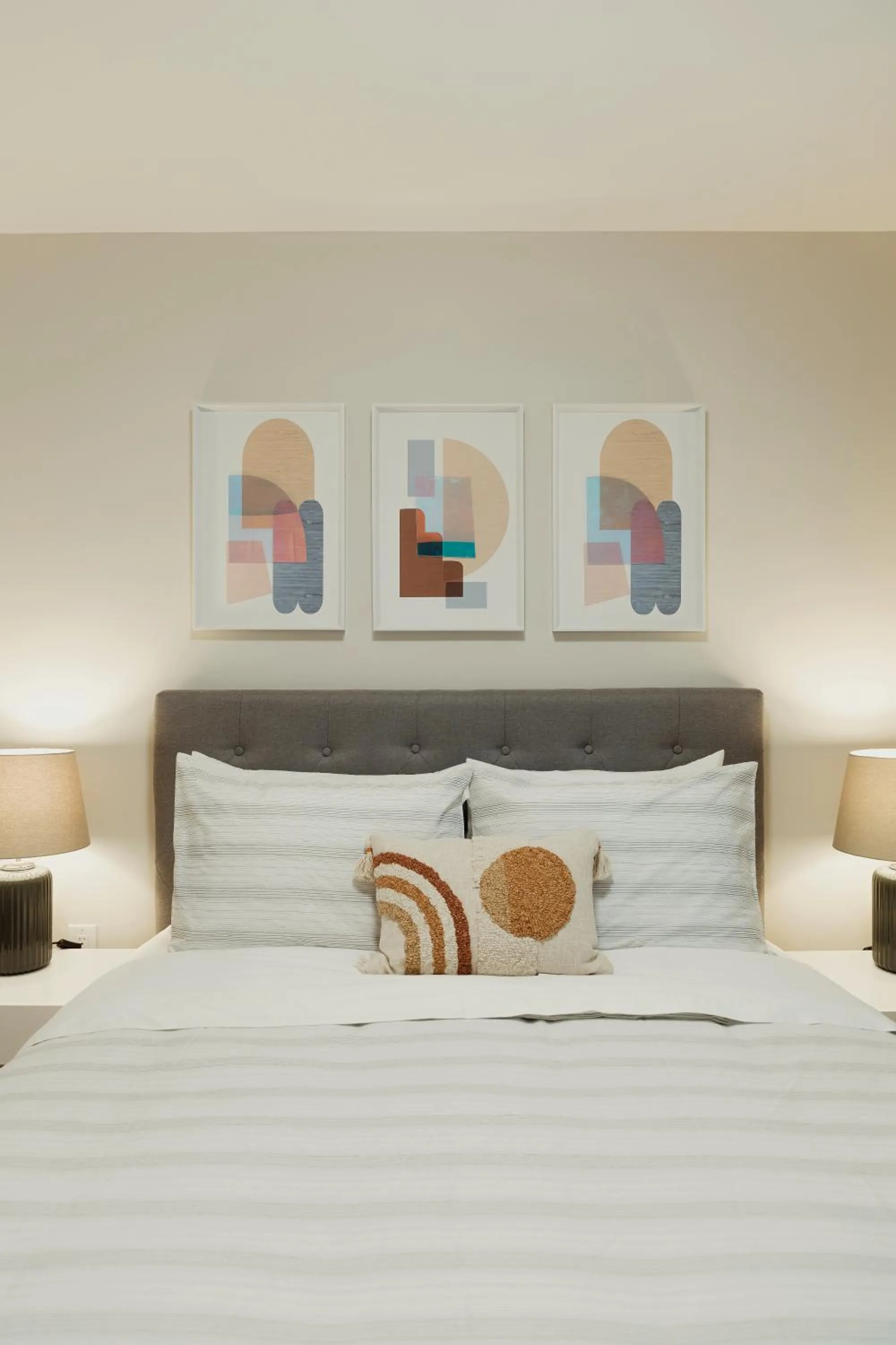 Modern, Luxurious Apartment near Downtown Ottawa