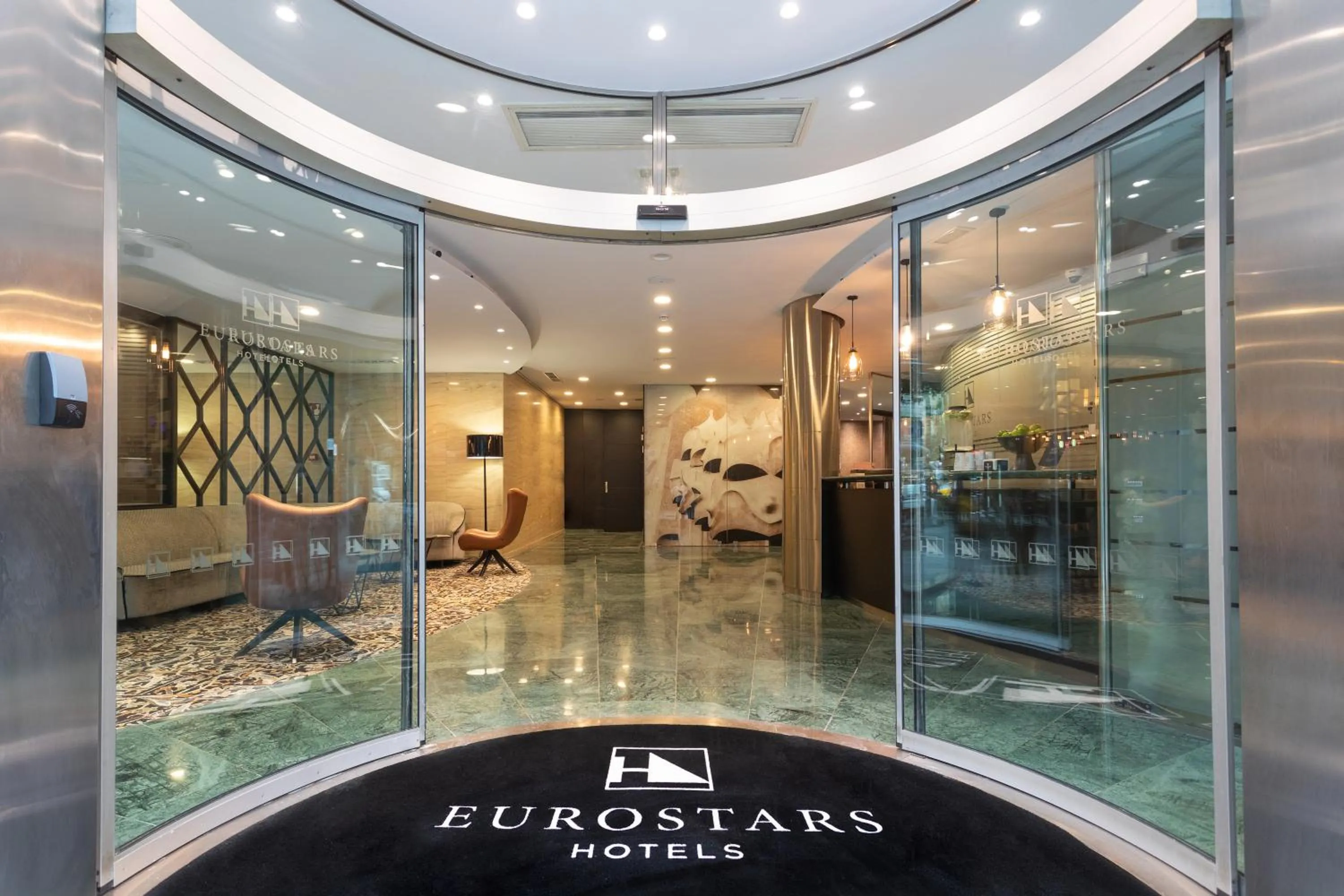 Lobby or reception in Eurostars Cristal Palace