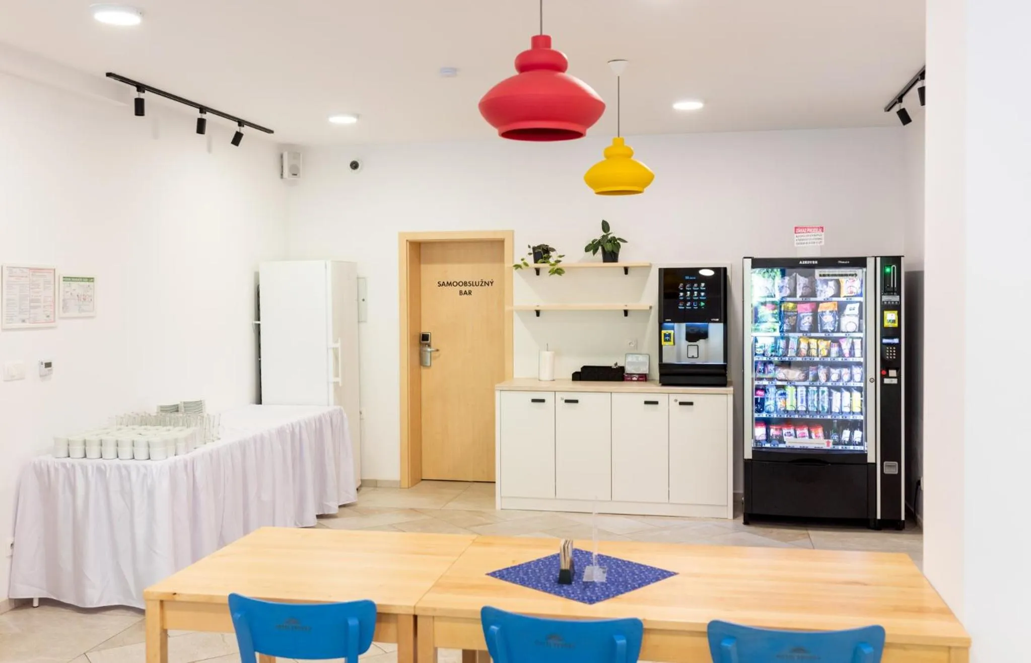 Communal lounge/ TV room in Hotel Edvard