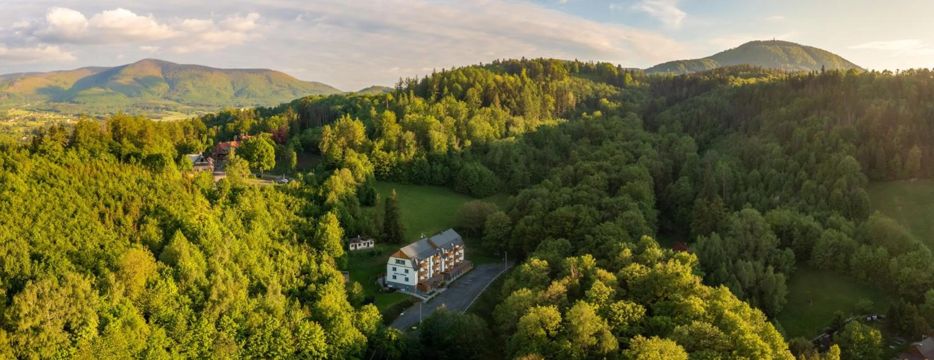 Property building in Hotel Edvard