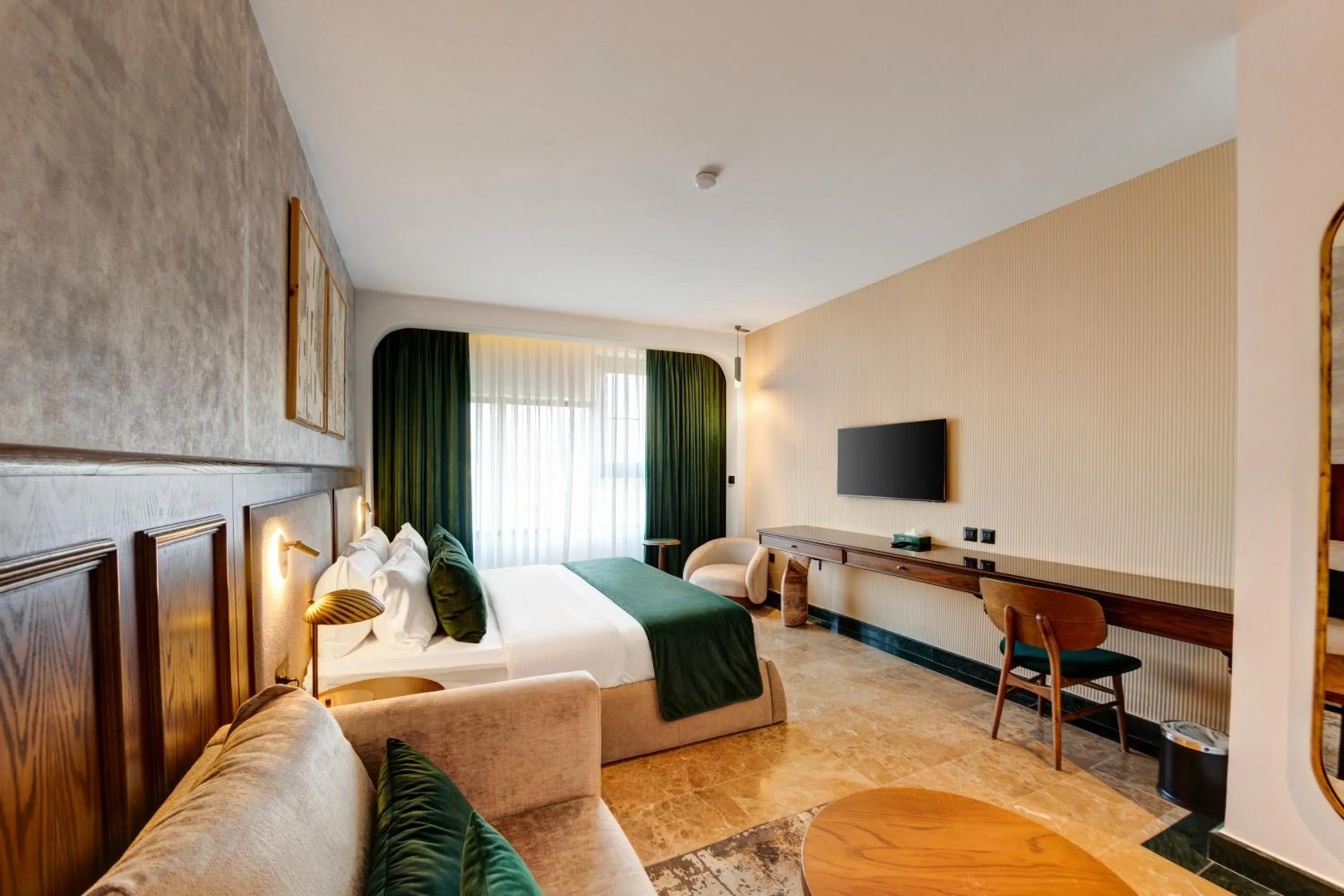 Bedroom in Bratus Hotel