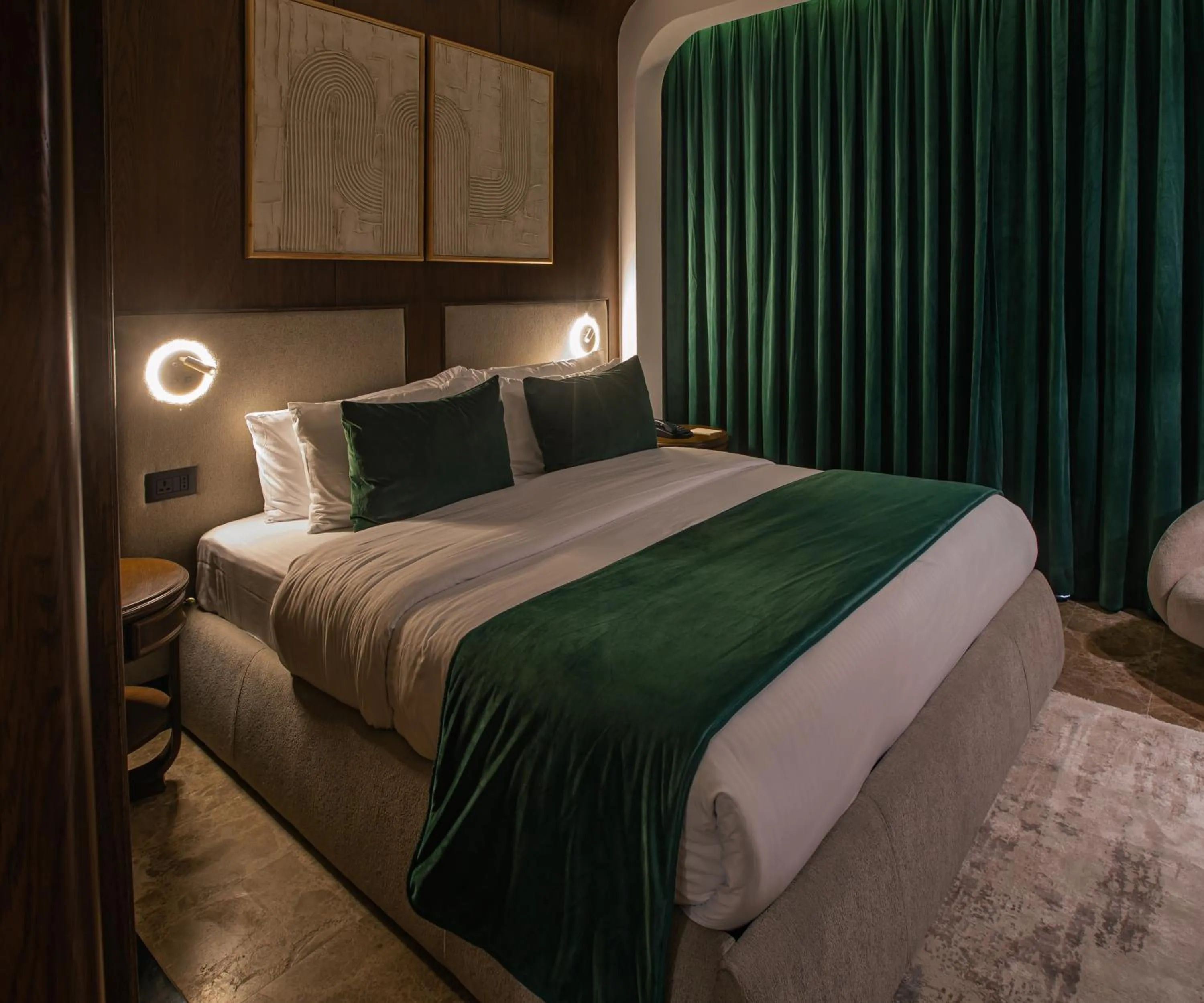 Bedroom in Bratus Hotel