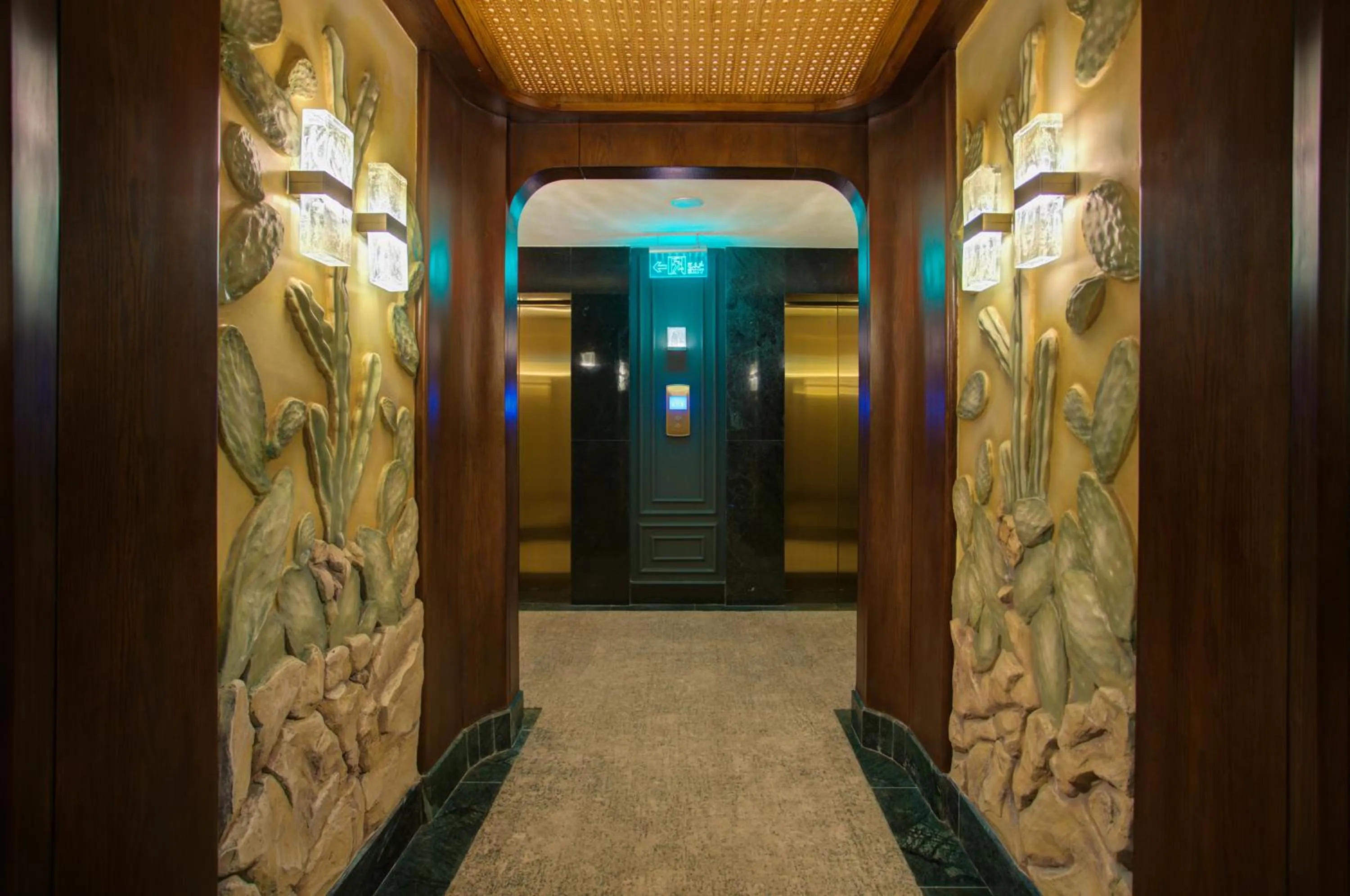 elevator in Bratus Hotel