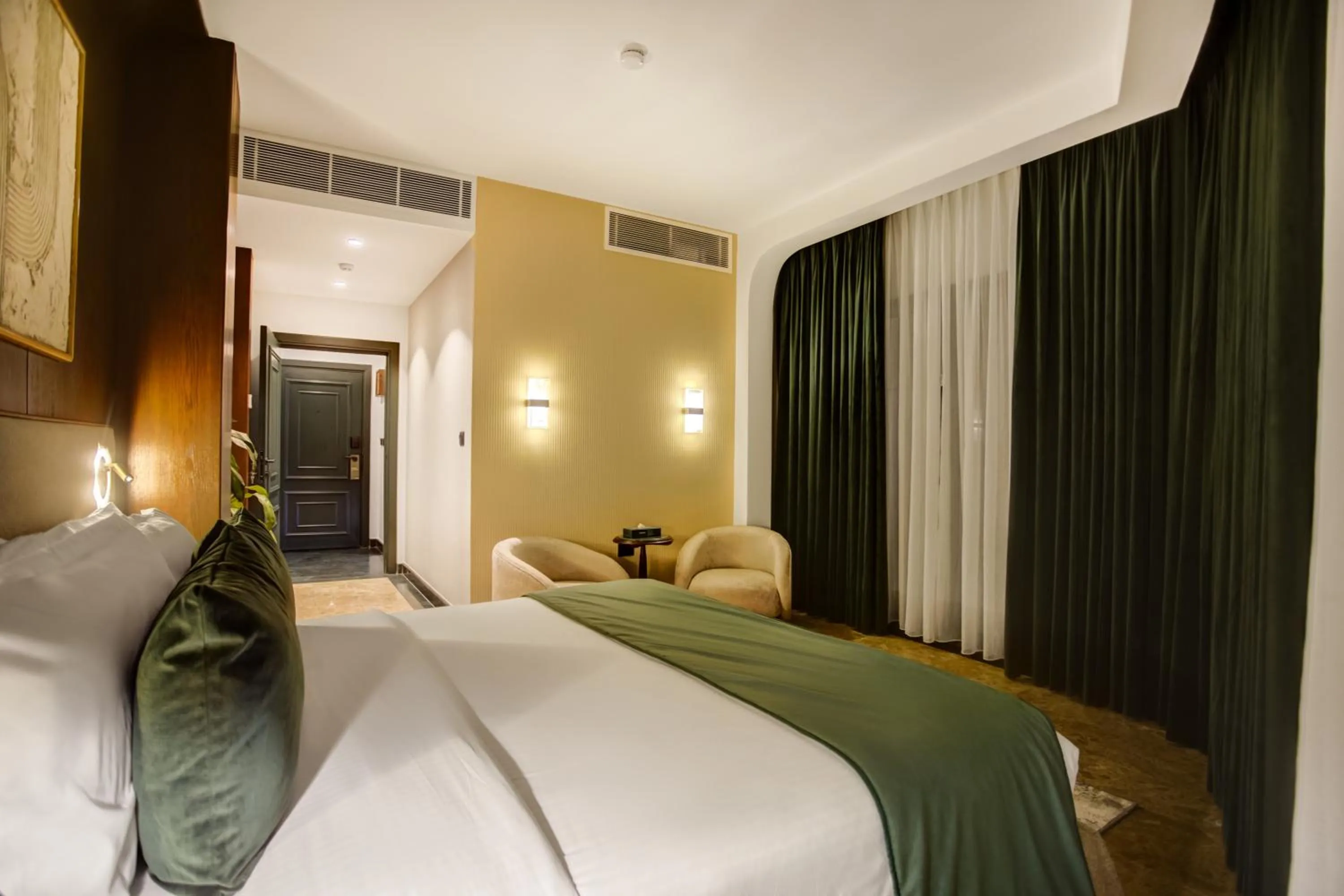 Photo of the whole room in Bratus Hotel