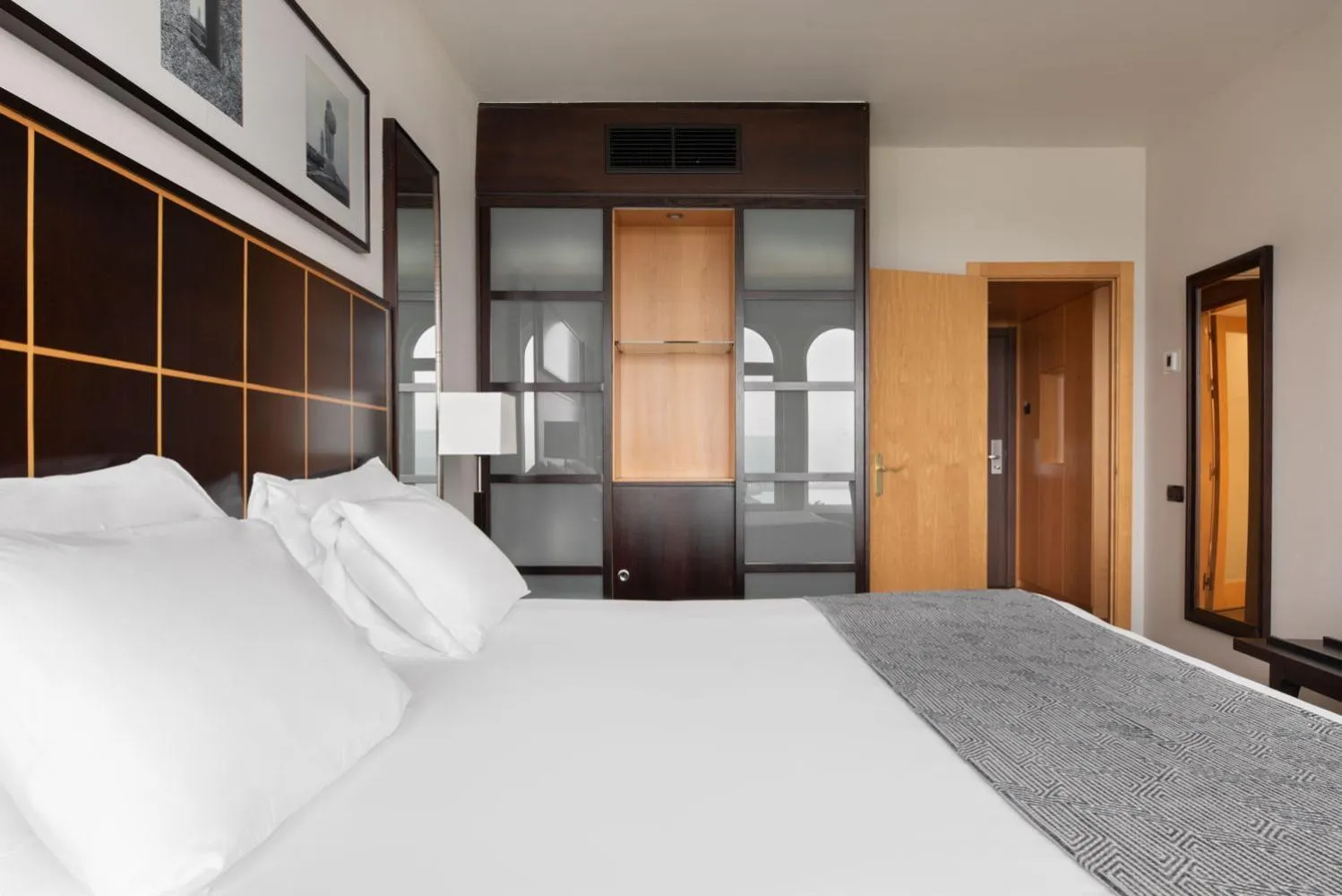 Bed in Eurostars Ciudad de La Coruña