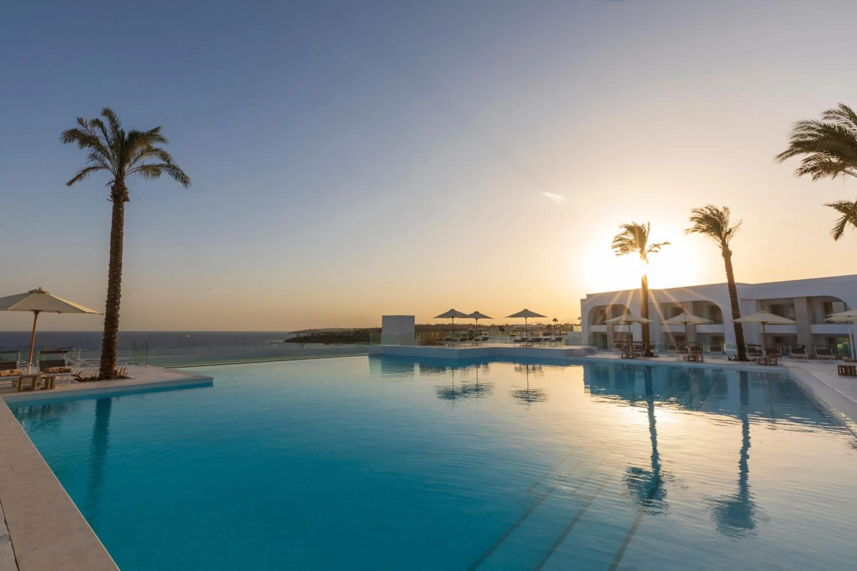 Swimming pool in White Hills Resort