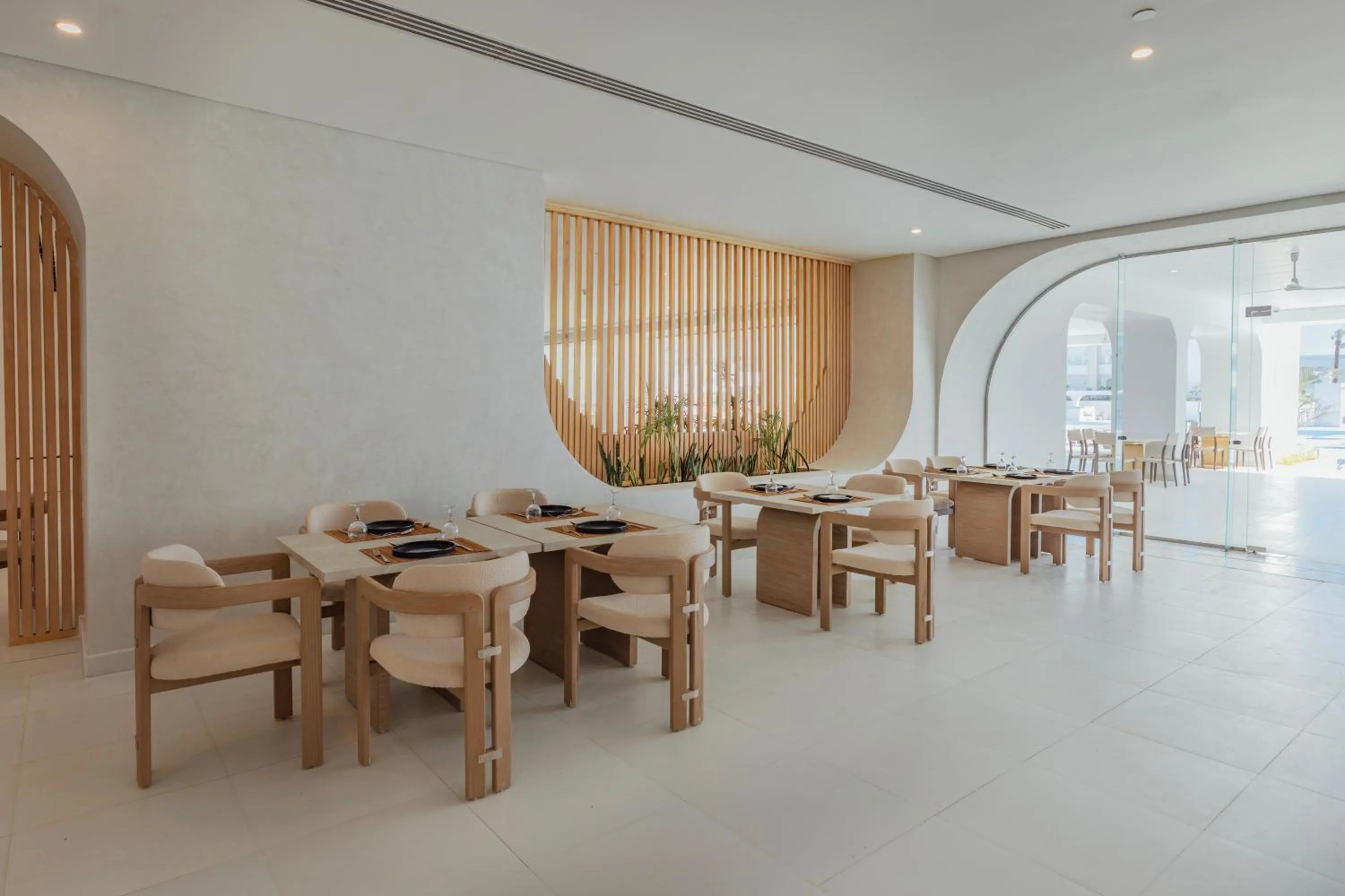 Restaurant/places to eat in White Hills Resort