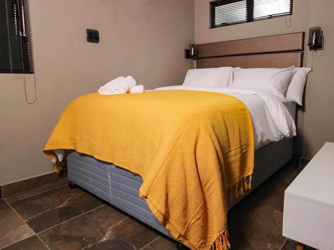 Bed in @ 21 Guest House