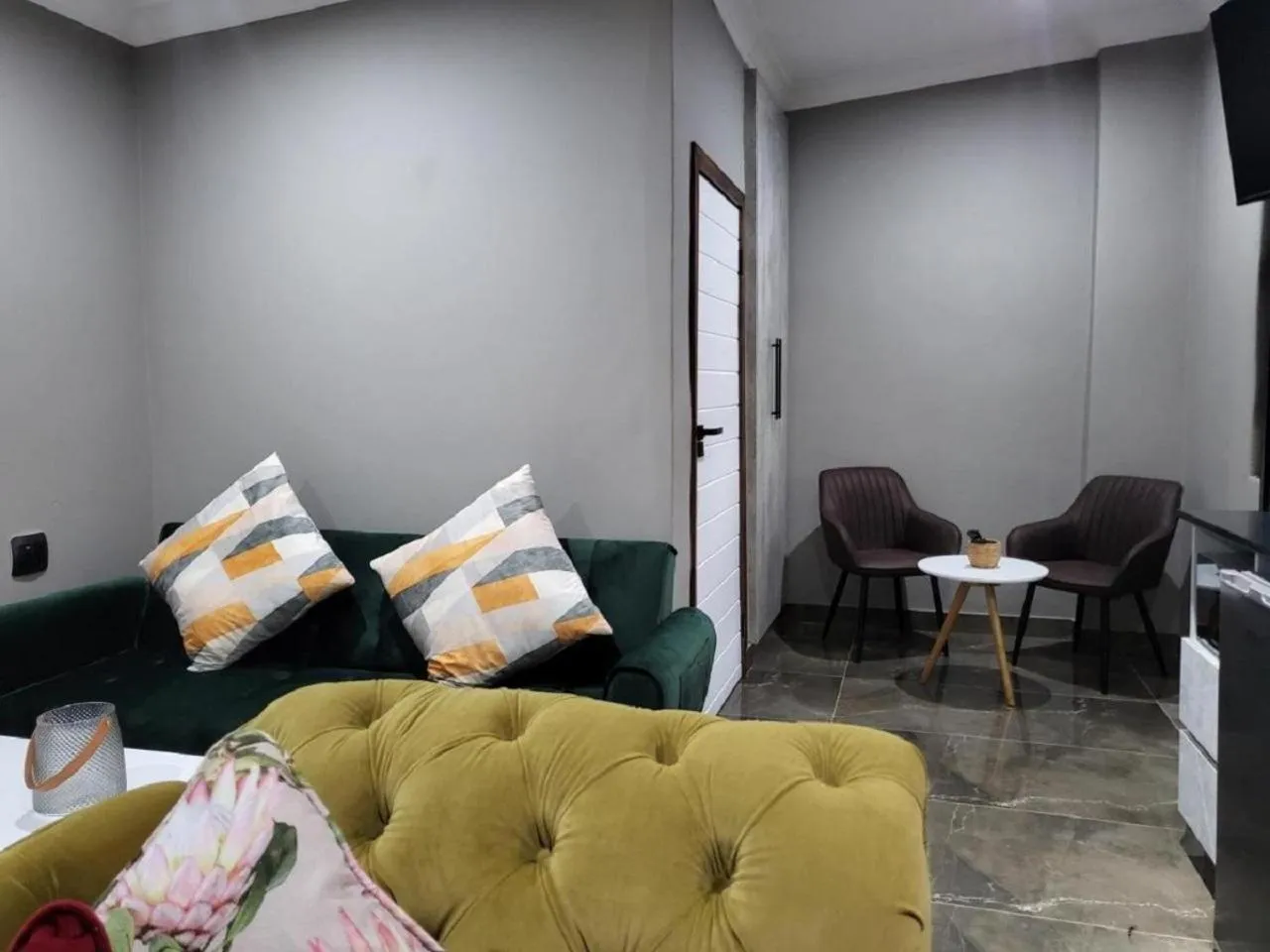 Photo of the whole room in @ 21 Guest House